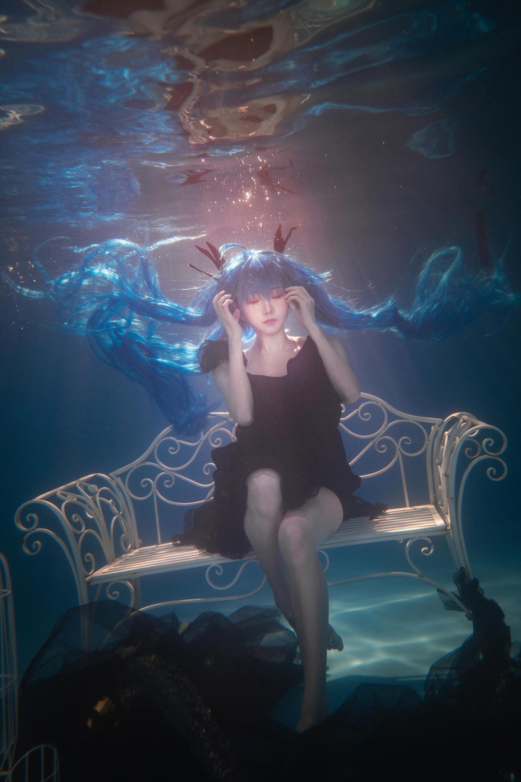 图片[11]-人气Coser@Kitaro_绮太郎 初音miku4[18P] – 速更版-美库