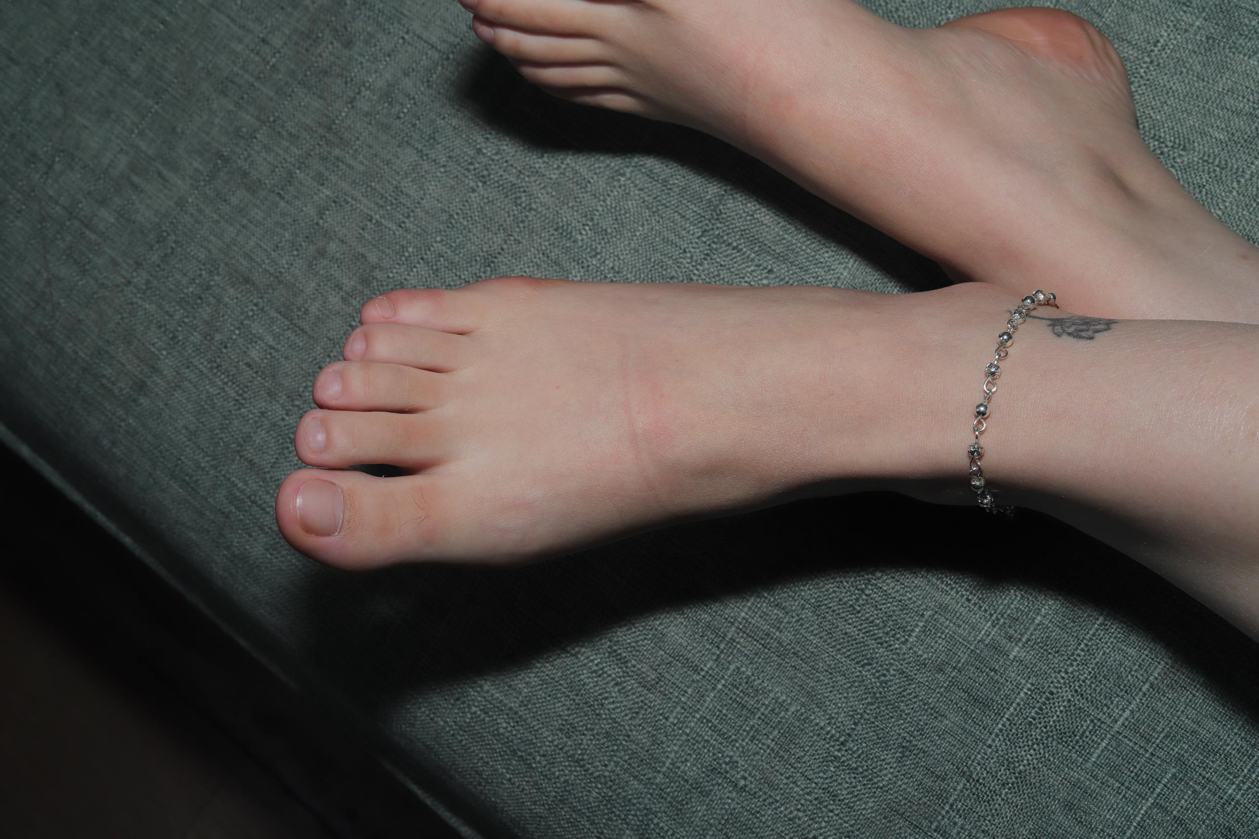 图片[11]-Pary摄影 NO.078 新模小月试镜展示37码嫩白小脚[72P] – 速更版-美库