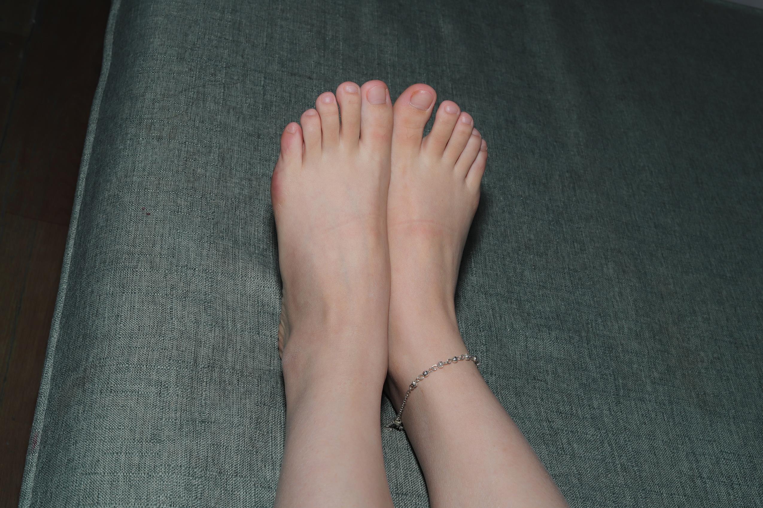 图片[14]-Pary摄影 NO.078 新模小月试镜展示37码嫩白小脚[72P] – 速更版-美库