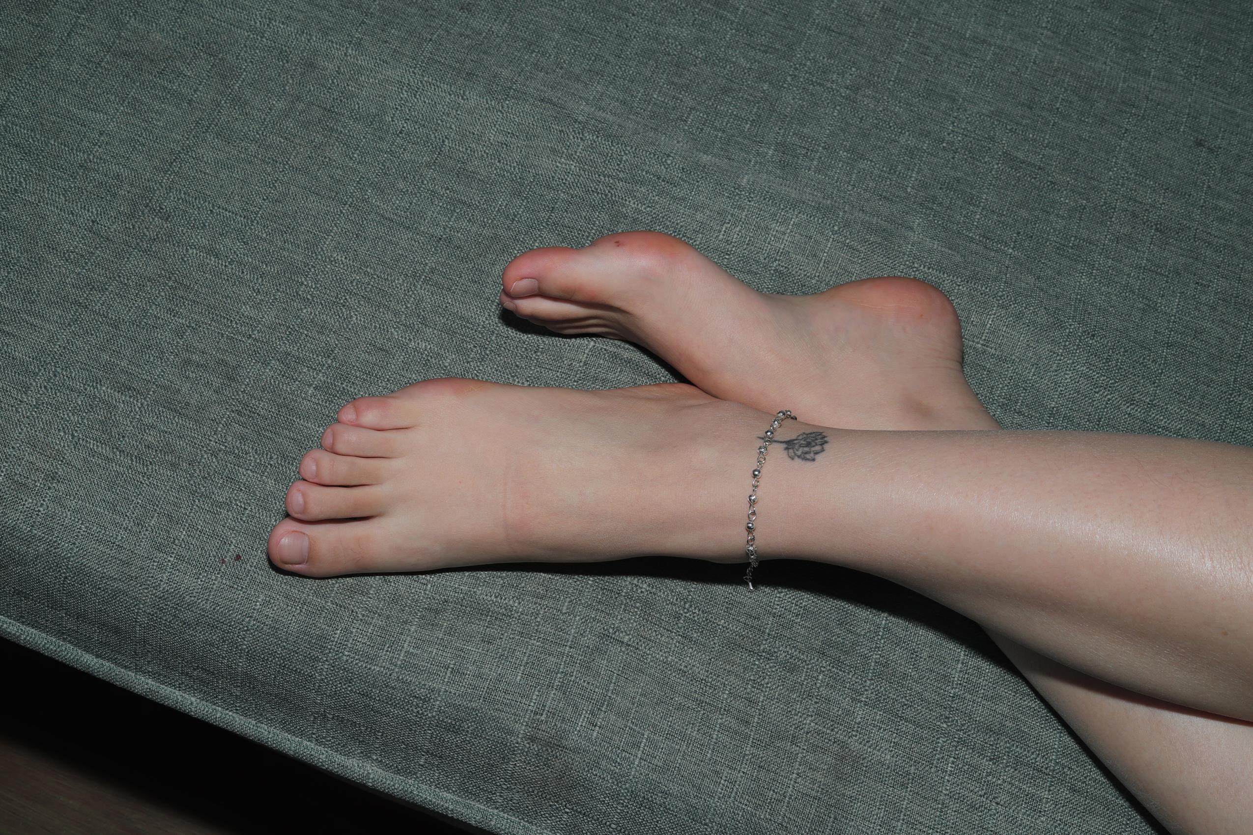 图片[21]-Pary摄影 NO.078 新模小月试镜展示37码嫩白小脚[72P] – 速更版-美库