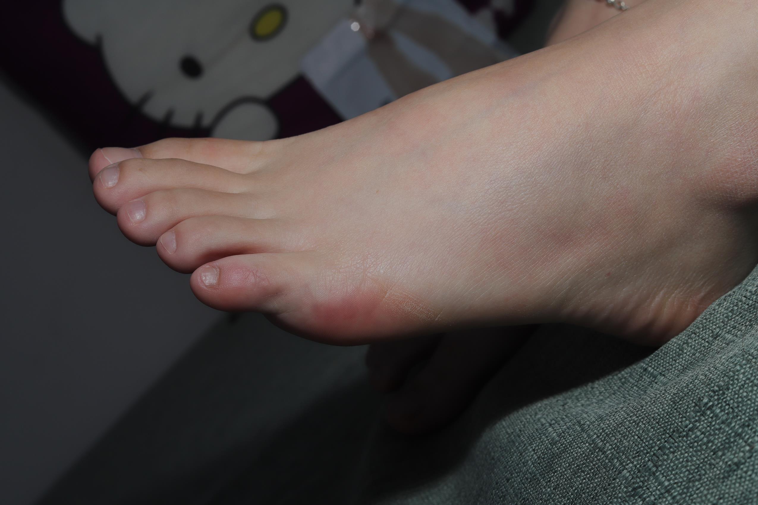 图片[28]-Pary摄影 NO.078 新模小月试镜展示37码嫩白小脚[72P] – 速更版-美库