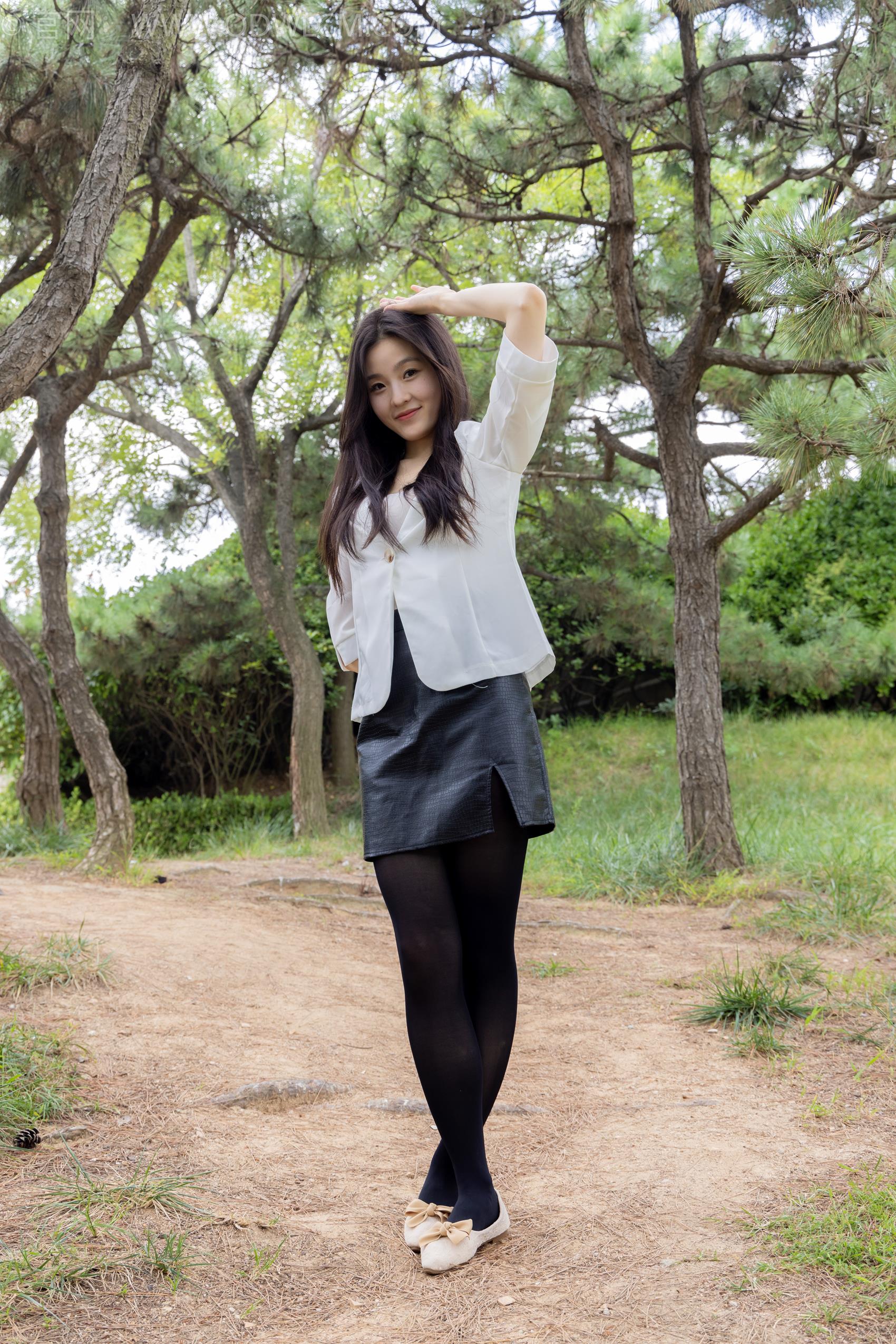 图片[23]-物恋传媒 NO.1743 青柠-秋日游园[150P] – 速更版-美库