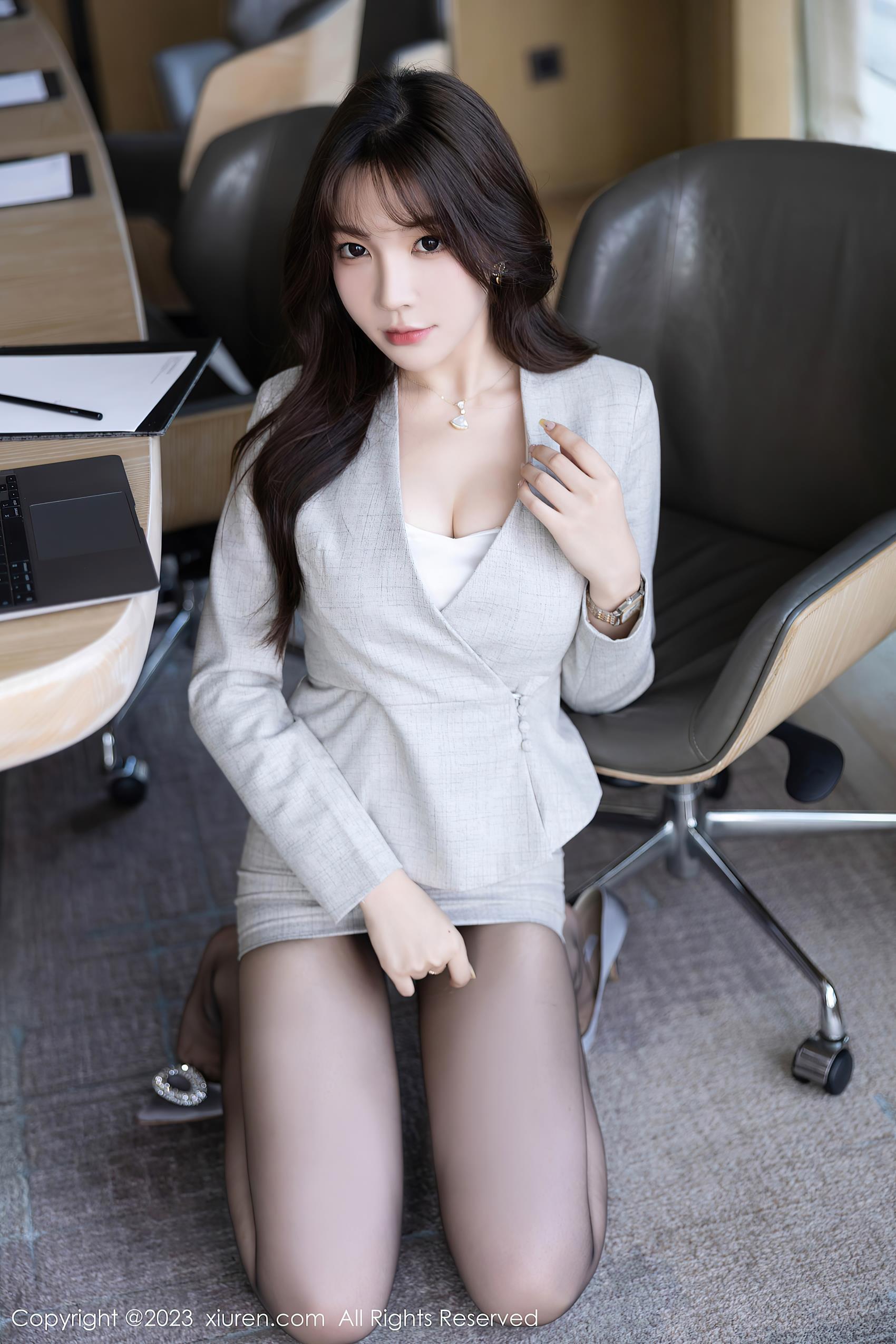 图片[35]-[Xiuren秀人网]2023.10.27 NO.7577 徐莉芝Booty[52+1P] – 速更版-美库