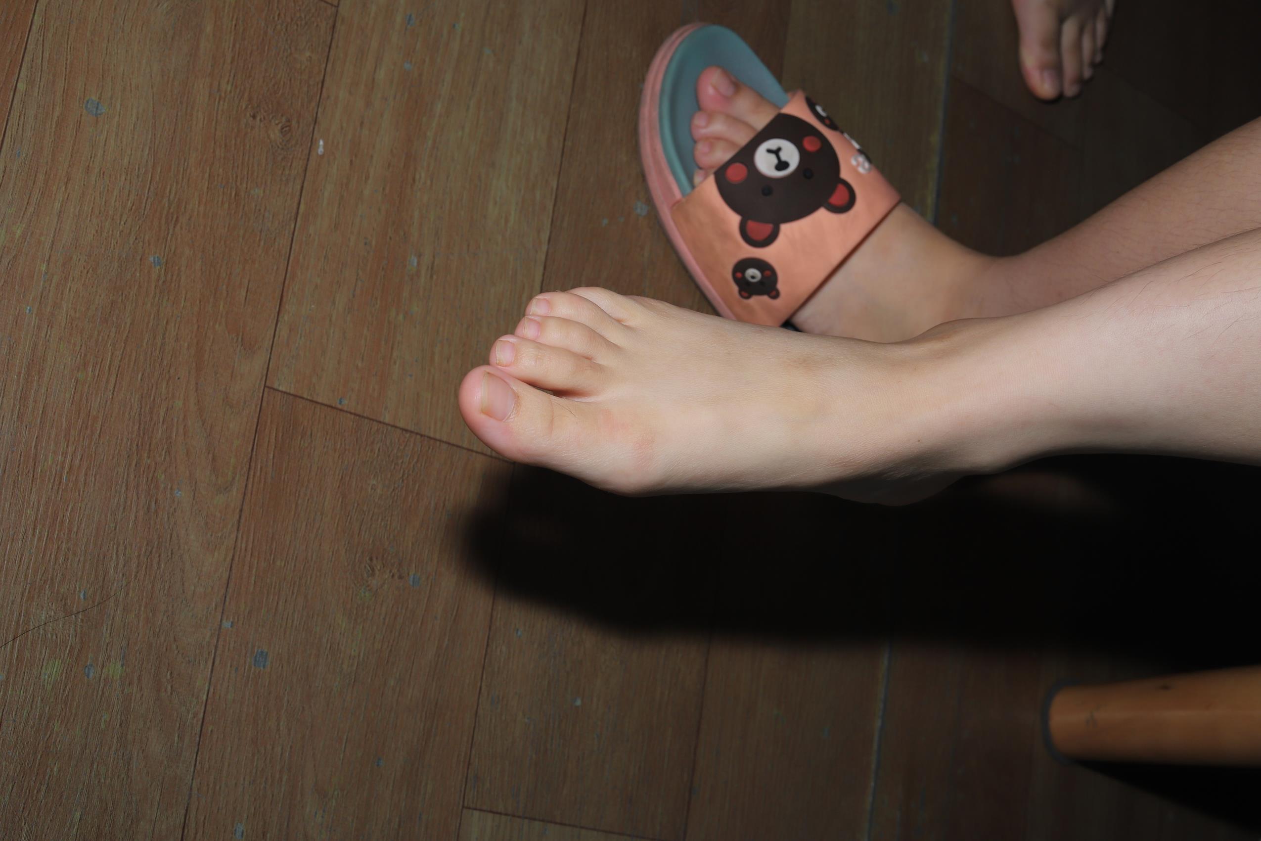 图片[25]-Pary摄影 NO.079 开学季新模小美女诗诗的36码小嫩脚脚趾非常整齐[100P] – 速更版-美库