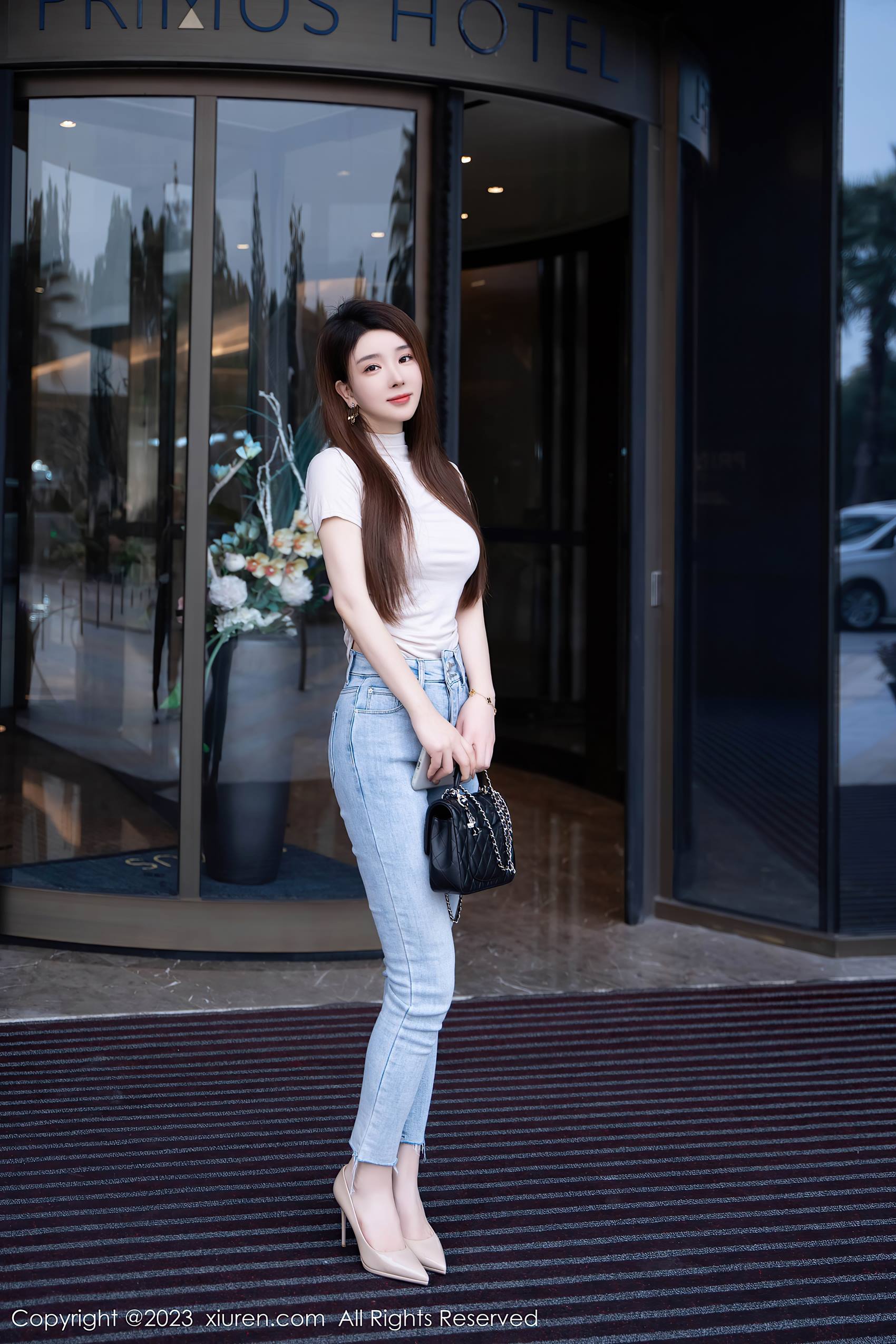 图片[16]-[Xiuren秀人网]2023.10.31 NO.7586 雨儿baby 休闲牛仔裤 [19+1P] – 速更版-美库