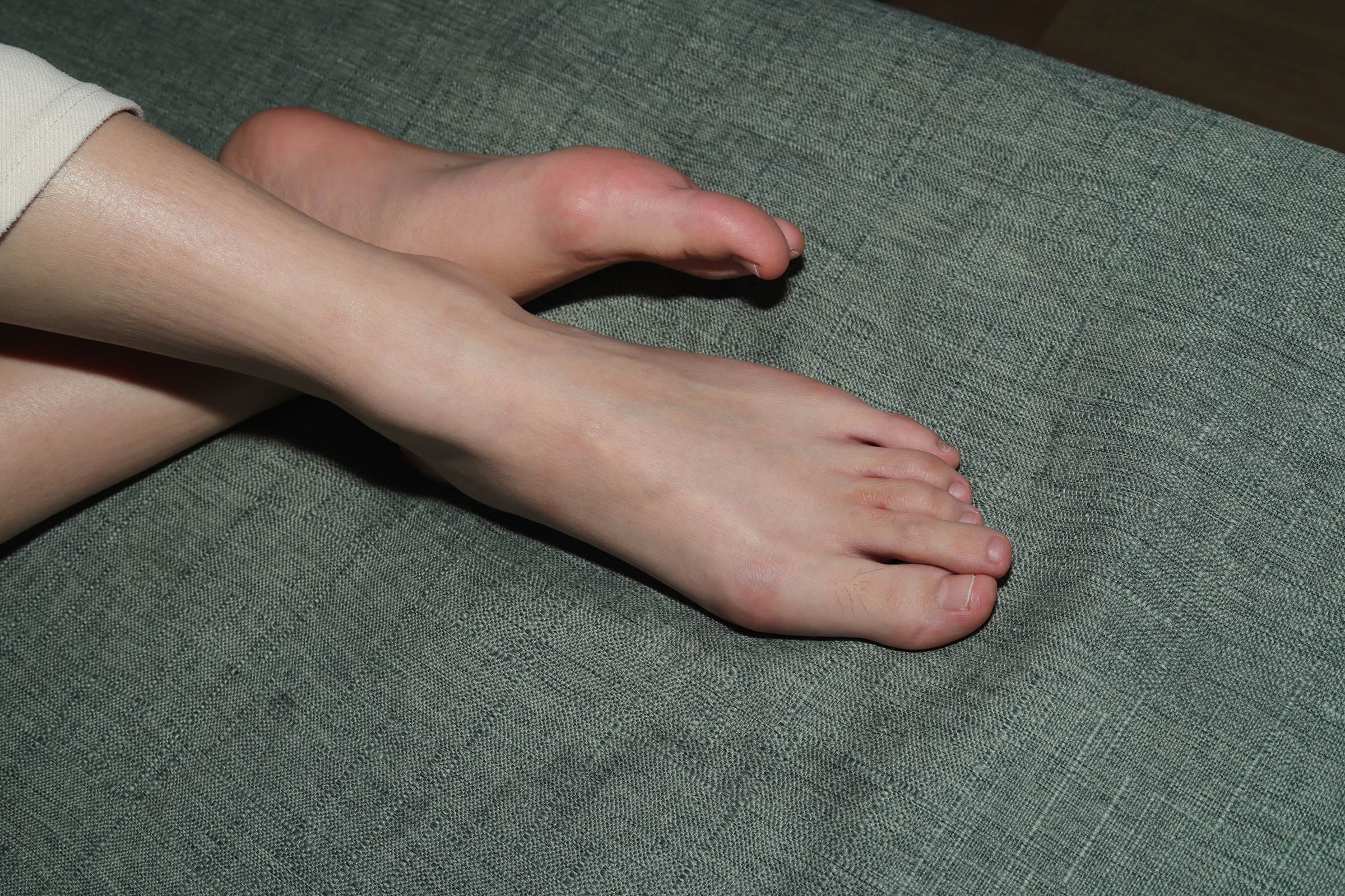 图片[24]-Pary摄影 NO.081 新模小桃试镜秀出39码修长大白脚[91P] – 速更版-美库