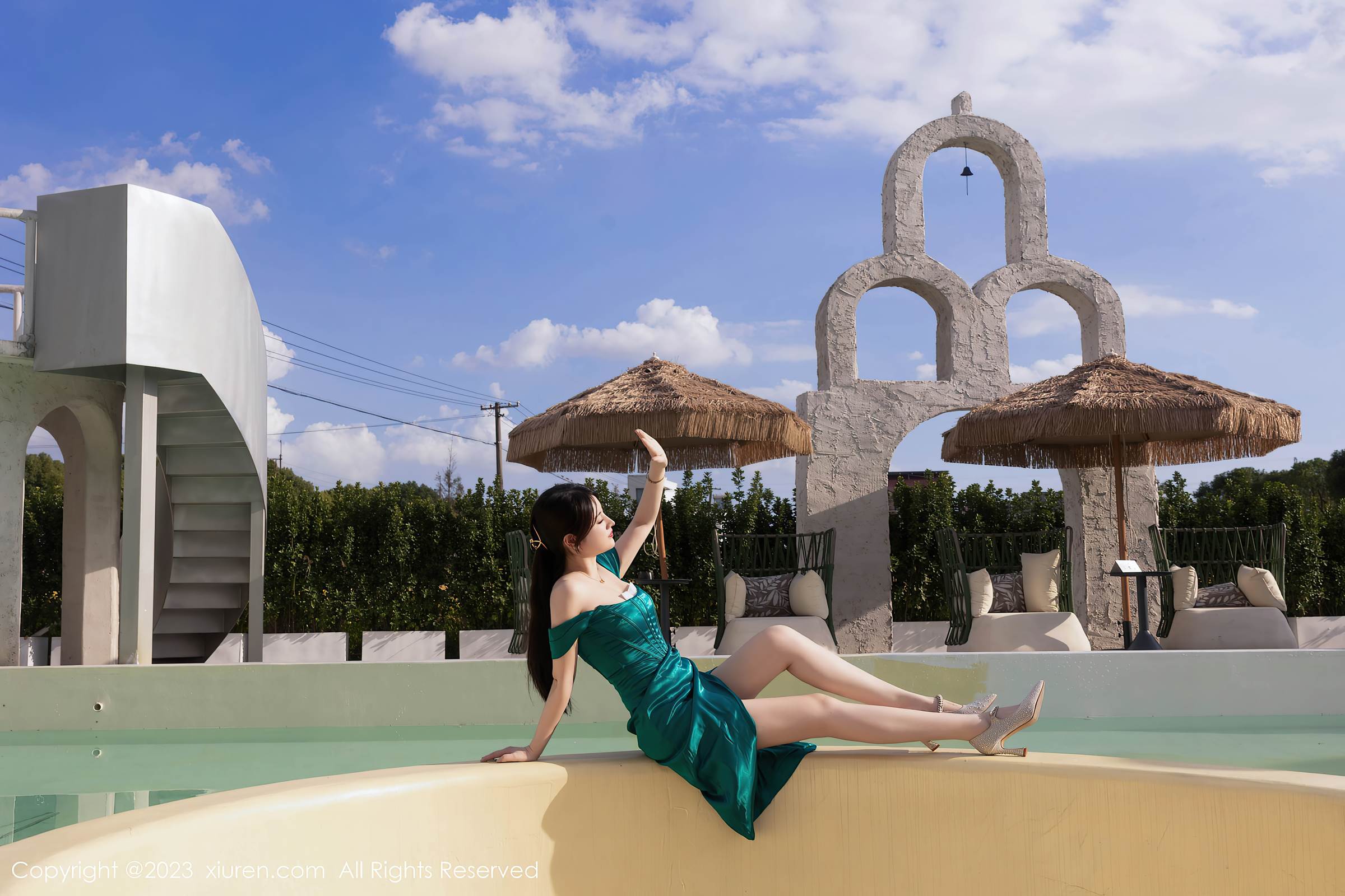 图片[22]-[Xiuren秀人网]2023.11.01 NO.7592 诗诗kiki 豪车配美女 [37+1P] – 速更版-美库