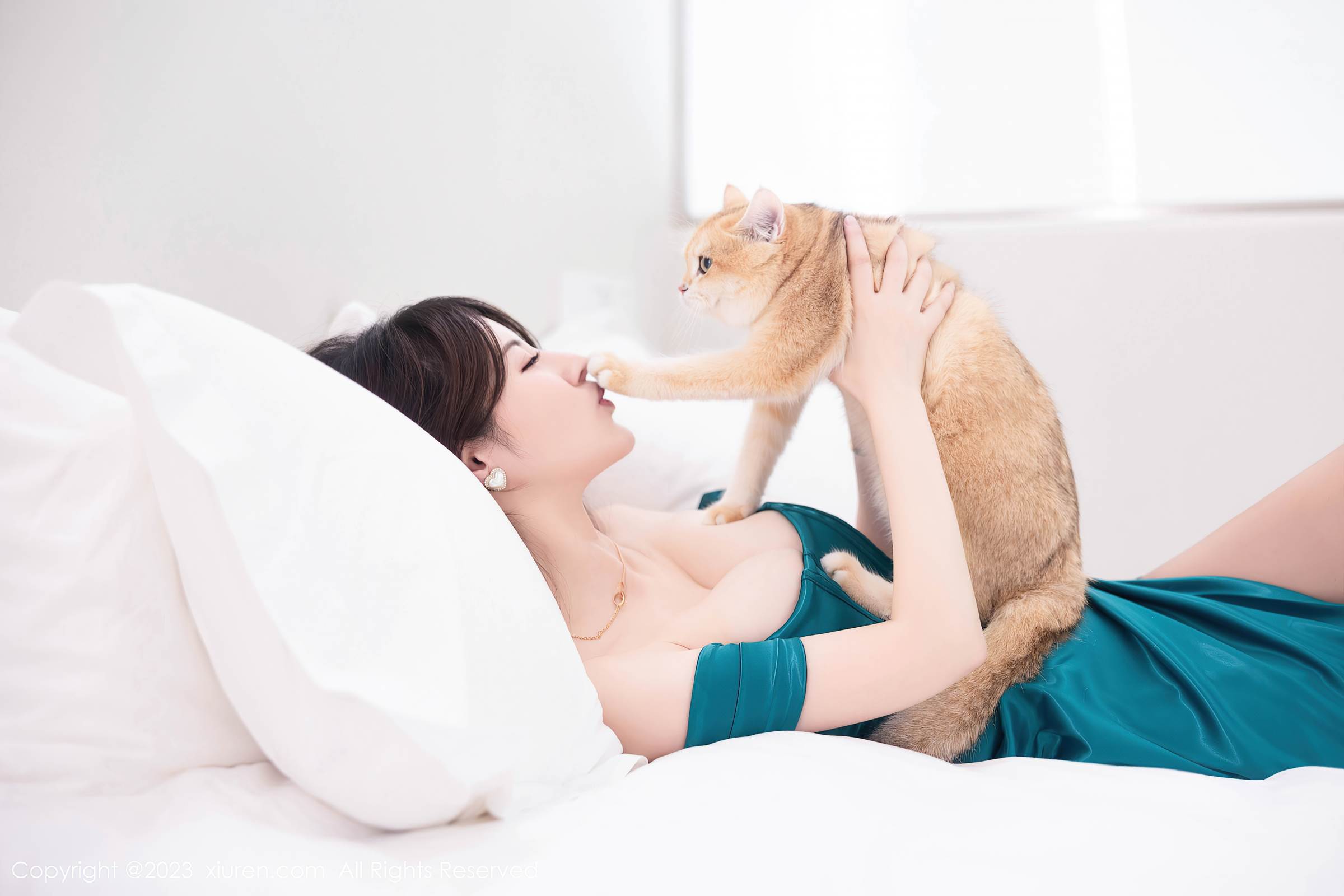 图片[34]-[Xiuren秀人网]2023.11.01 NO.7592 诗诗kiki 豪车配美女 [37+1P] – 速更版-美库