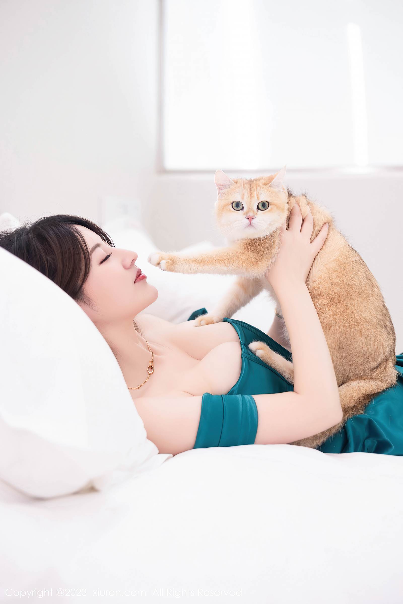 图片[35]-[Xiuren秀人网]2023.11.01 NO.7592 诗诗kiki 豪车配美女 [37+1P] – 速更版-美库