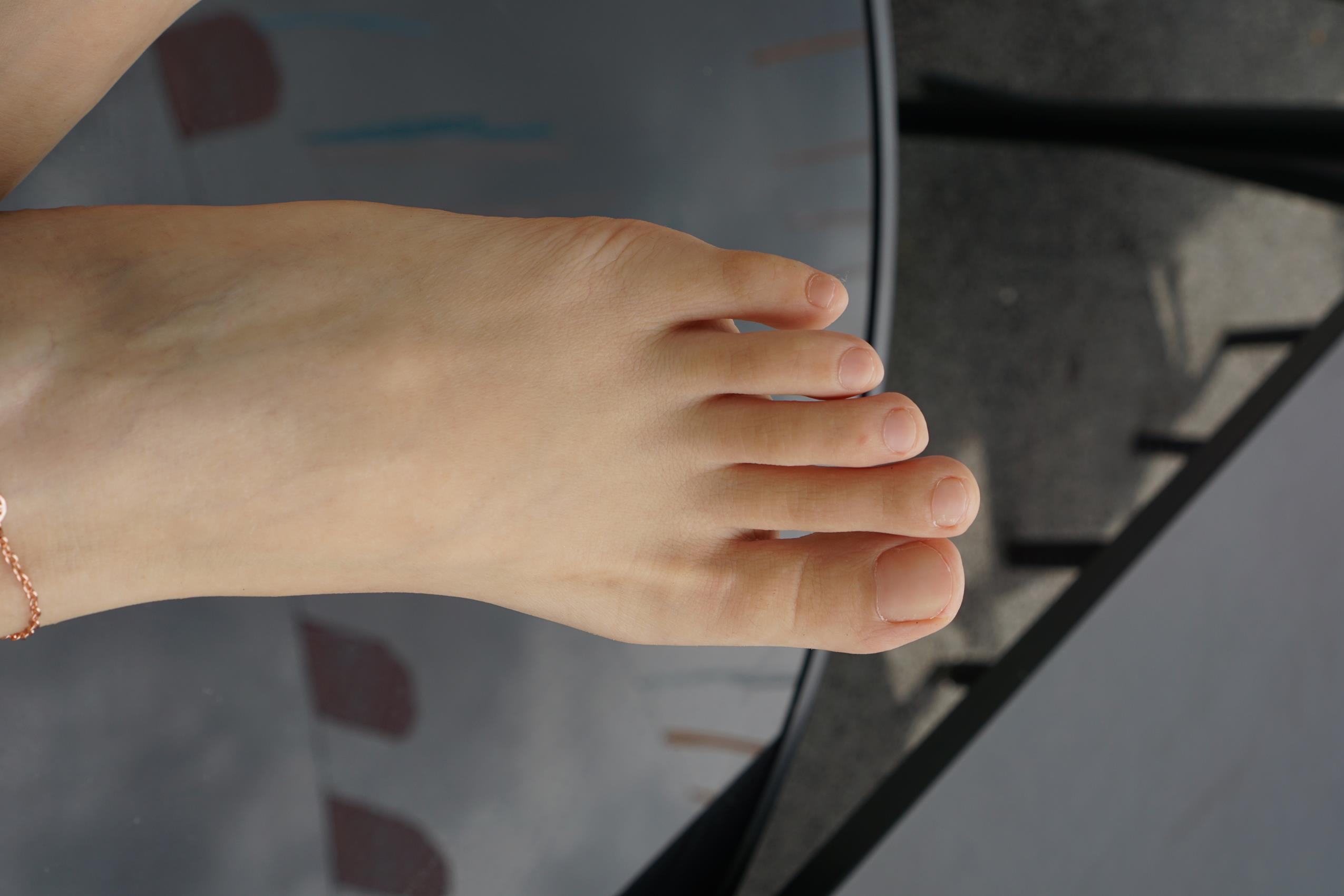 图片[33]-Pary摄影 NO.082 婷婷的37码二趾长美脚[115P] – 速更版-美库