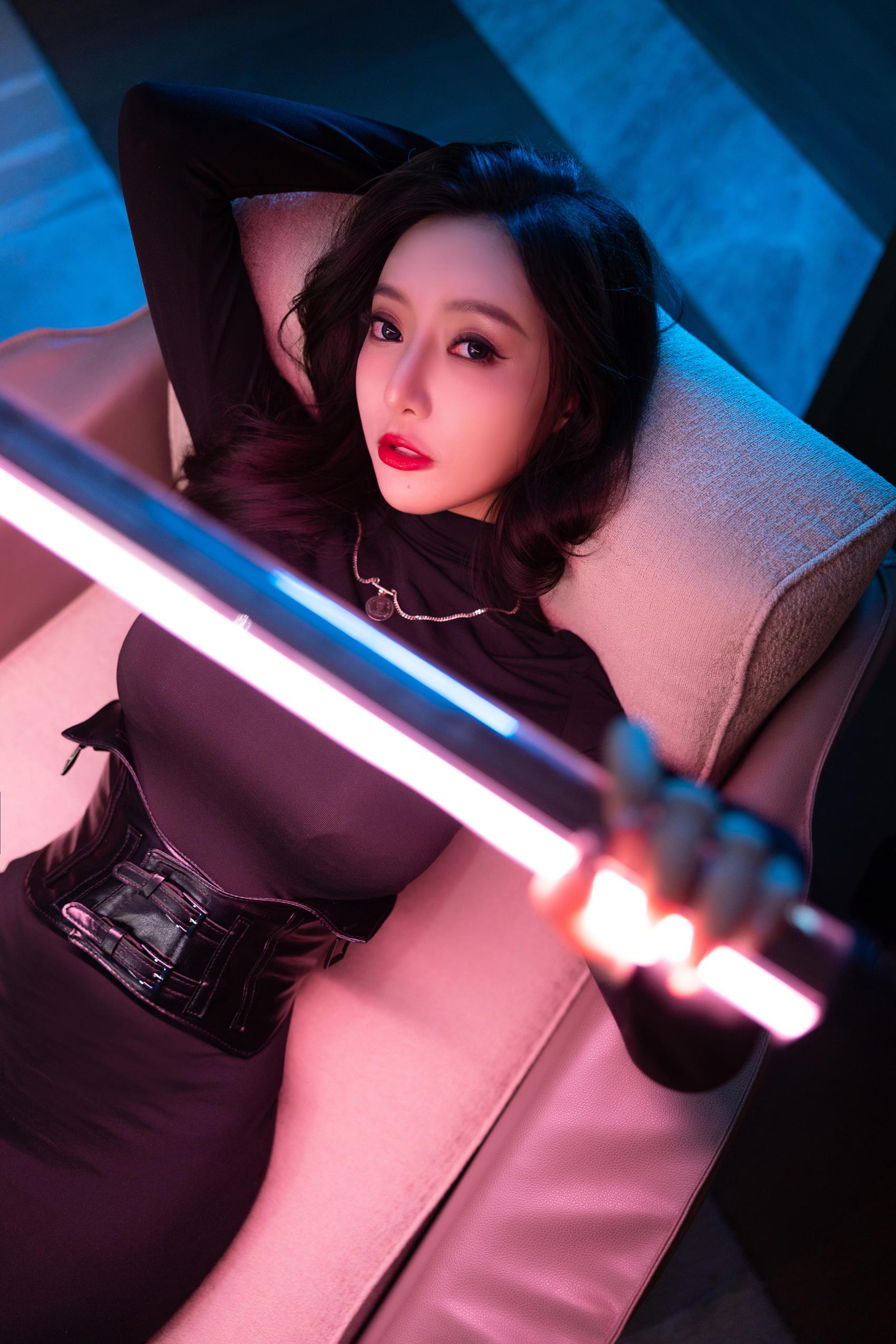 图片[16]-王馨瑶Yanni – 黑色紧身吊带袜[36P] – 速更版-美库