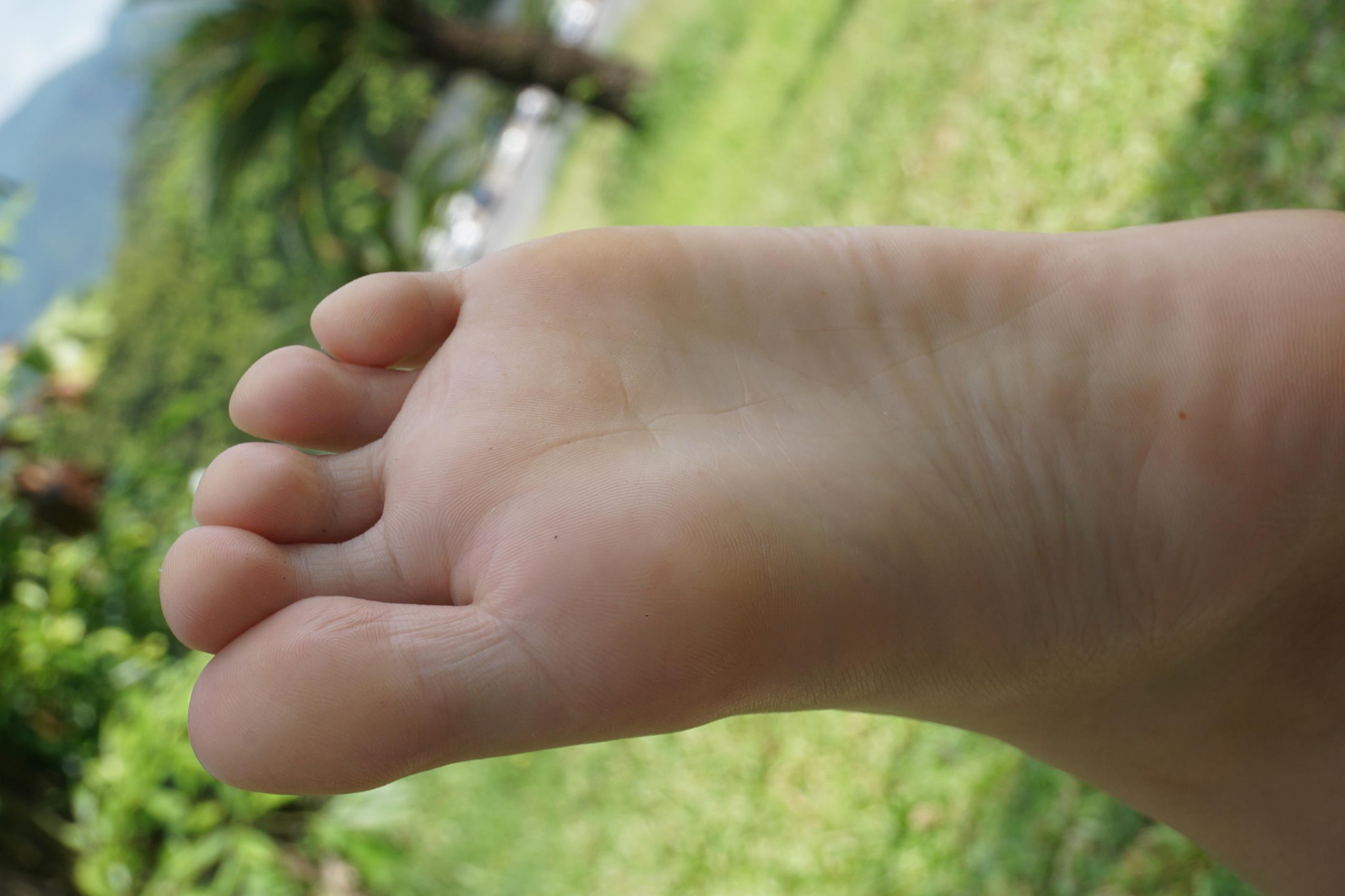 图片[16]-Pary摄影 NO.084 杰杰草地全方位秀美脚[118P] – 速更版-美库