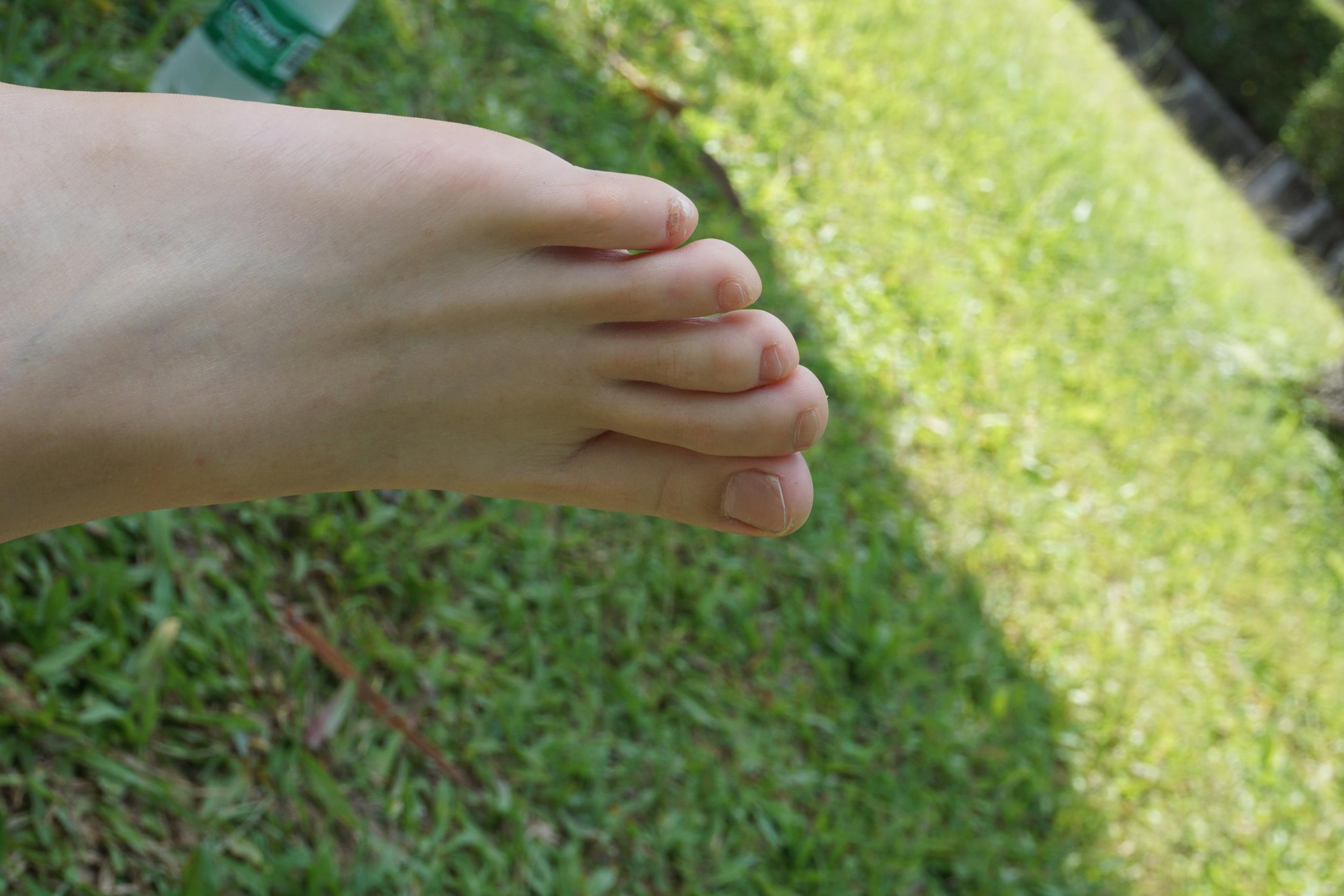 图片[19]-Pary摄影 NO.084 杰杰草地全方位秀美脚[118P] – 速更版-美库