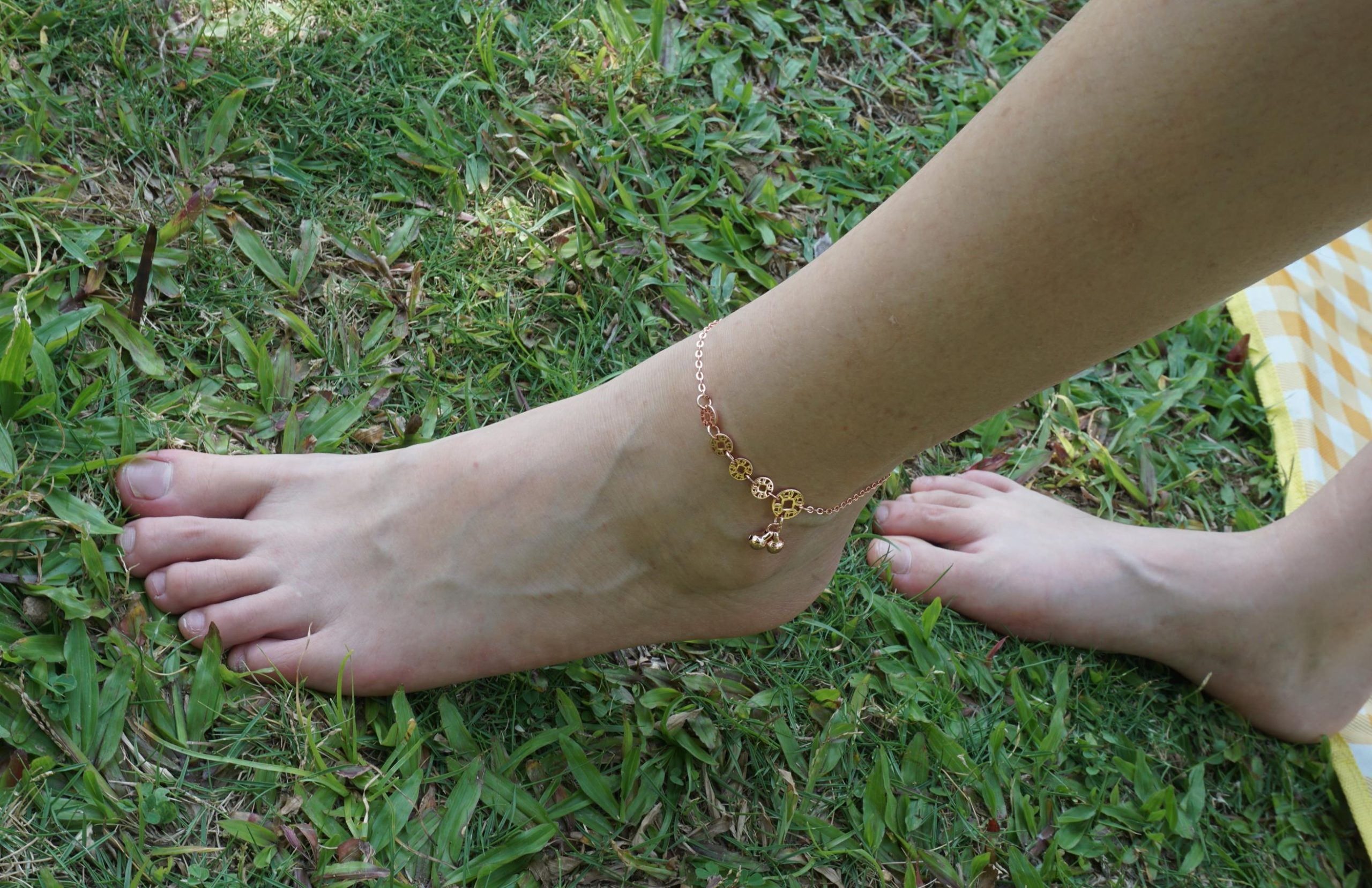 图片[32]-Pary摄影 NO.084 杰杰草地全方位秀美脚[118P] – 速更版-美库