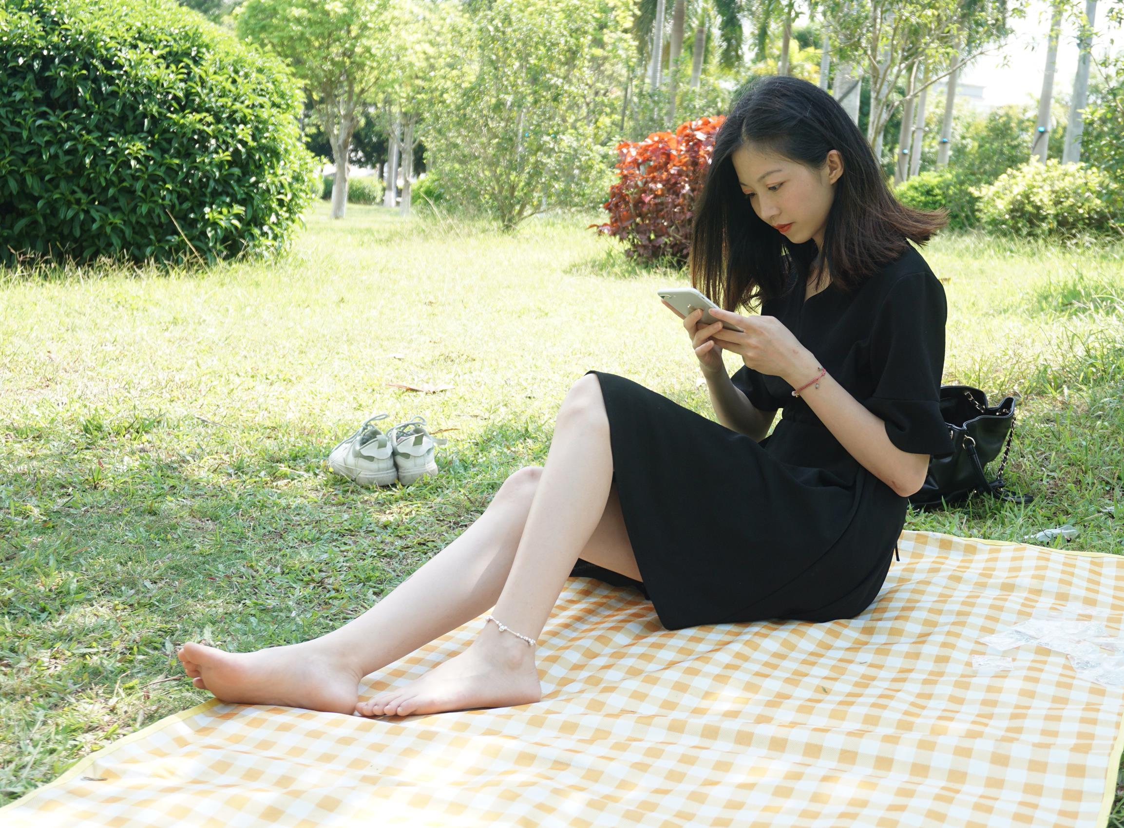 图片[72]-Pary摄影 NO.084 杰杰草地全方位秀美脚[118P] – 速更版-美库