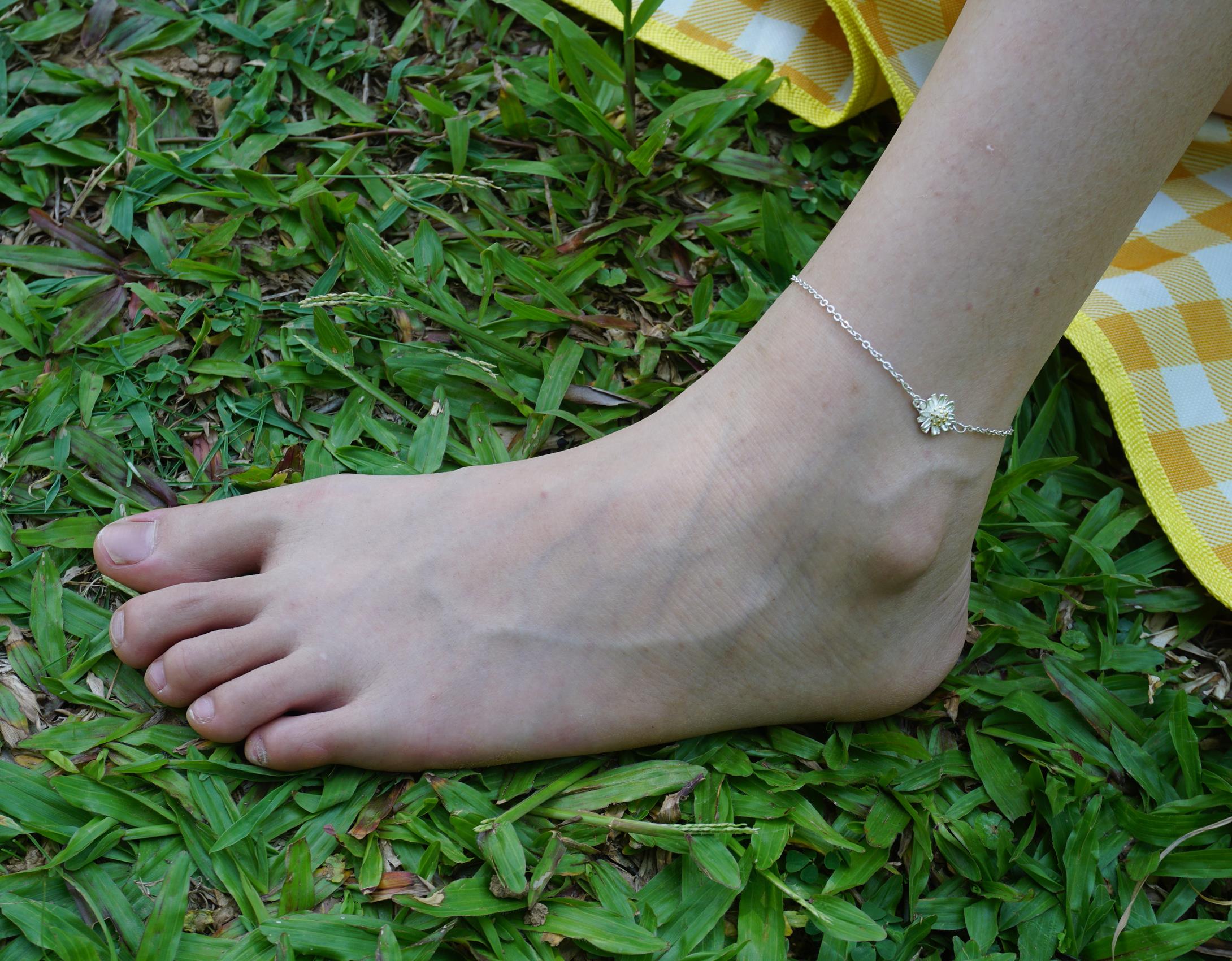 图片[102]-Pary摄影 NO.084 杰杰草地全方位秀美脚[118P] – 速更版-美库