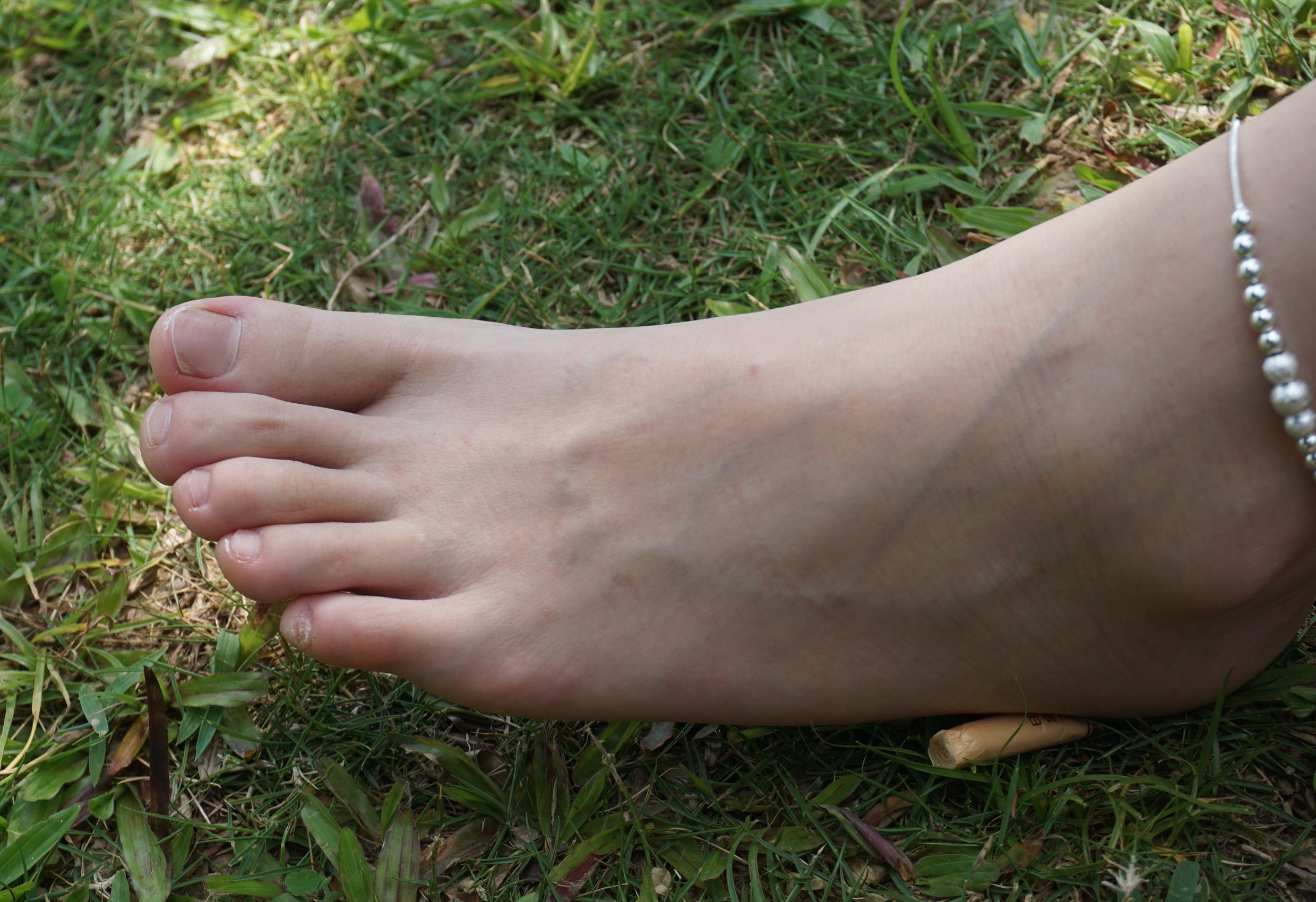 图片[118]-Pary摄影 NO.084 杰杰草地全方位秀美脚[118P] – 速更版-美库