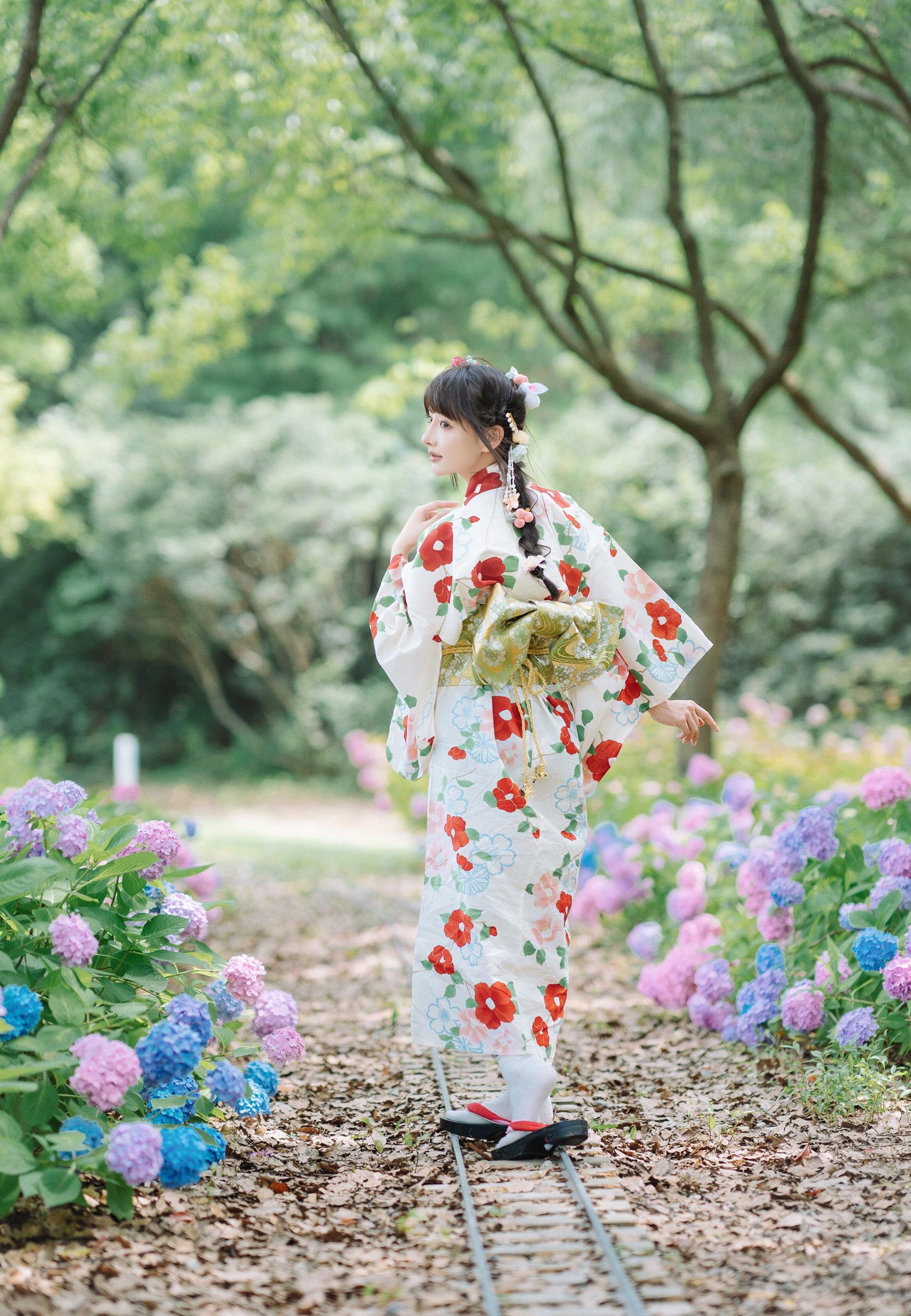 图片[15]-紫氯氯 – 无尽夏[18P] – 速更版-美库