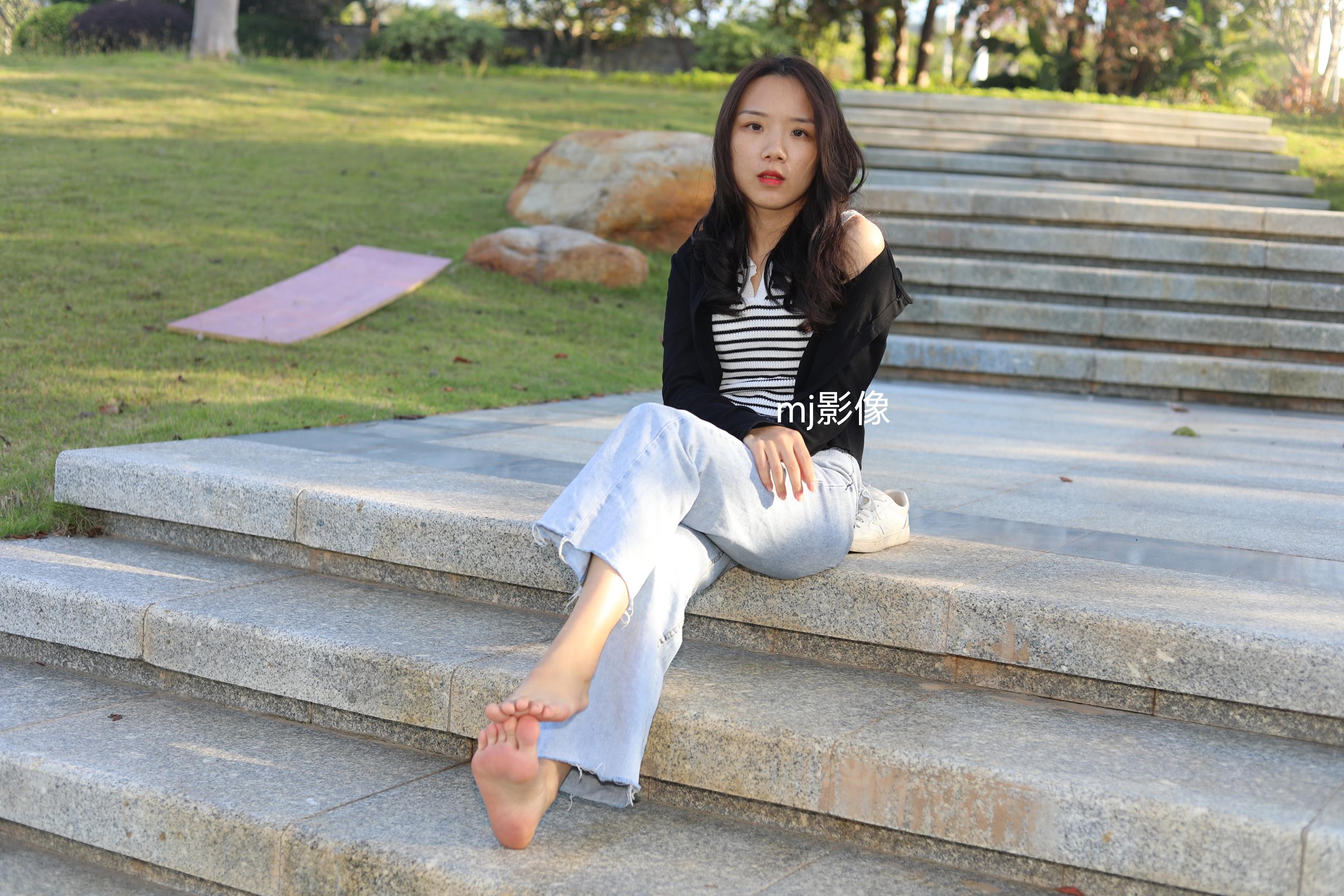 图片[32]-Pary摄影 NO.085 与小芸到公园游玩拍脚丫[98P] – 速更版-美库