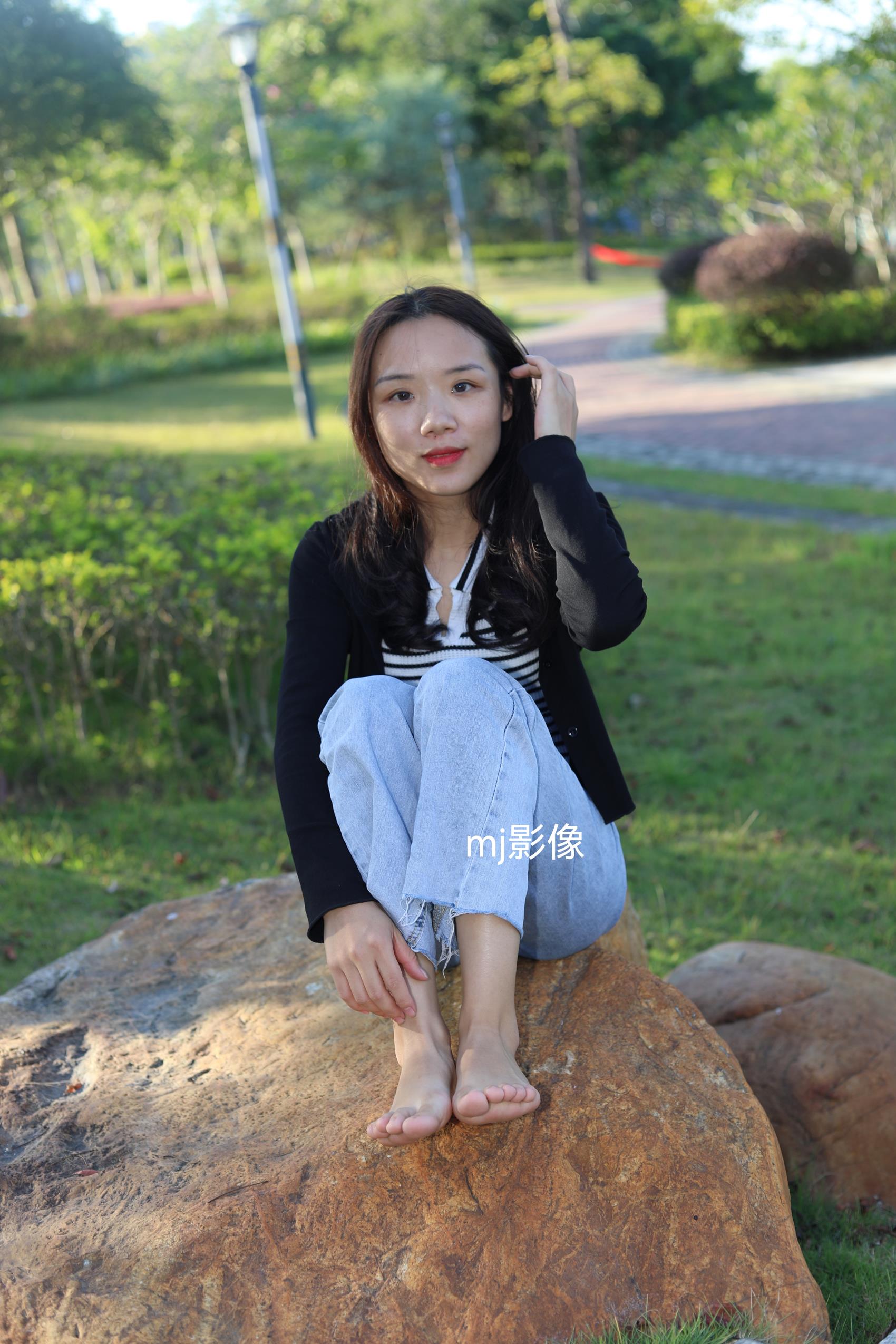 图片[41]-Pary摄影 NO.085 与小芸到公园游玩拍脚丫[98P] – 速更版-美库