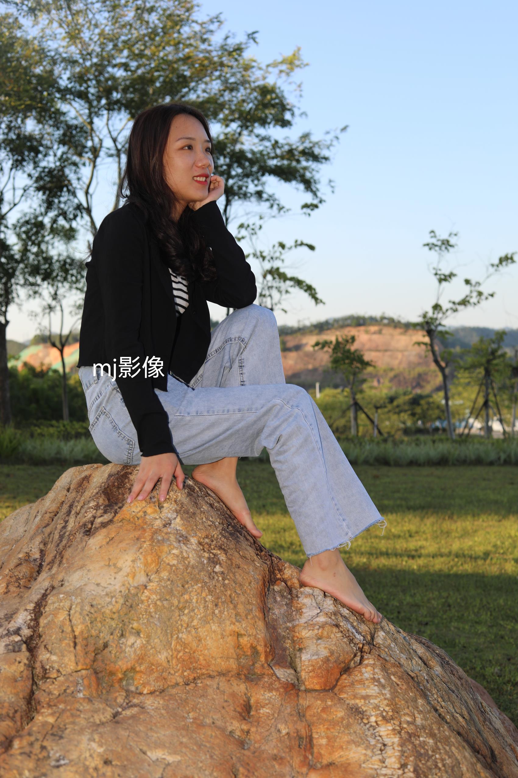 图片[53]-Pary摄影 NO.085 与小芸到公园游玩拍脚丫[98P] – 速更版-美库