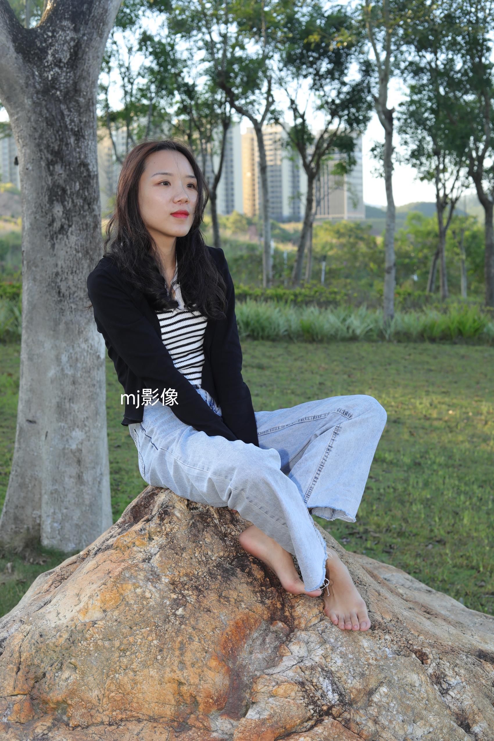 图片[55]-Pary摄影 NO.085 与小芸到公园游玩拍脚丫[98P] – 速更版-美库