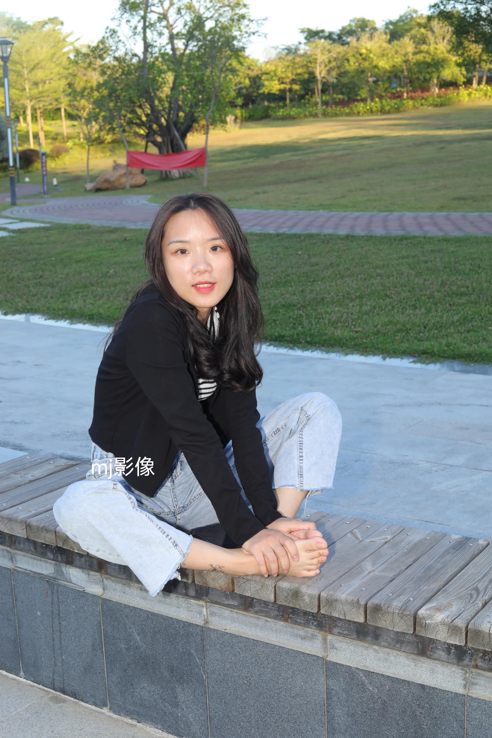 图片[76]-Pary摄影 NO.085 与小芸到公园游玩拍脚丫[98P] – 速更版-美库