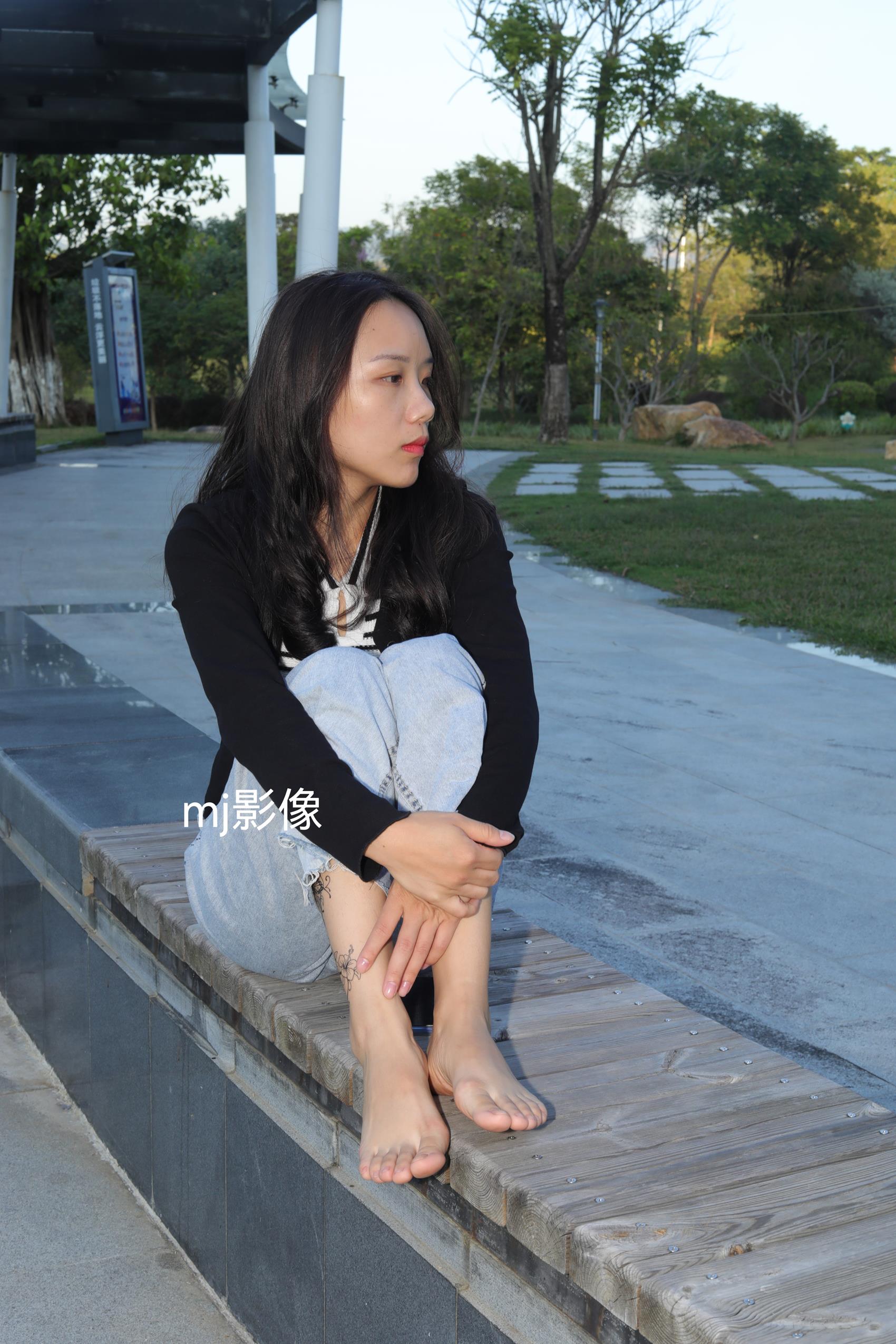 图片[77]-Pary摄影 NO.085 与小芸到公园游玩拍脚丫[98P] – 速更版-美库