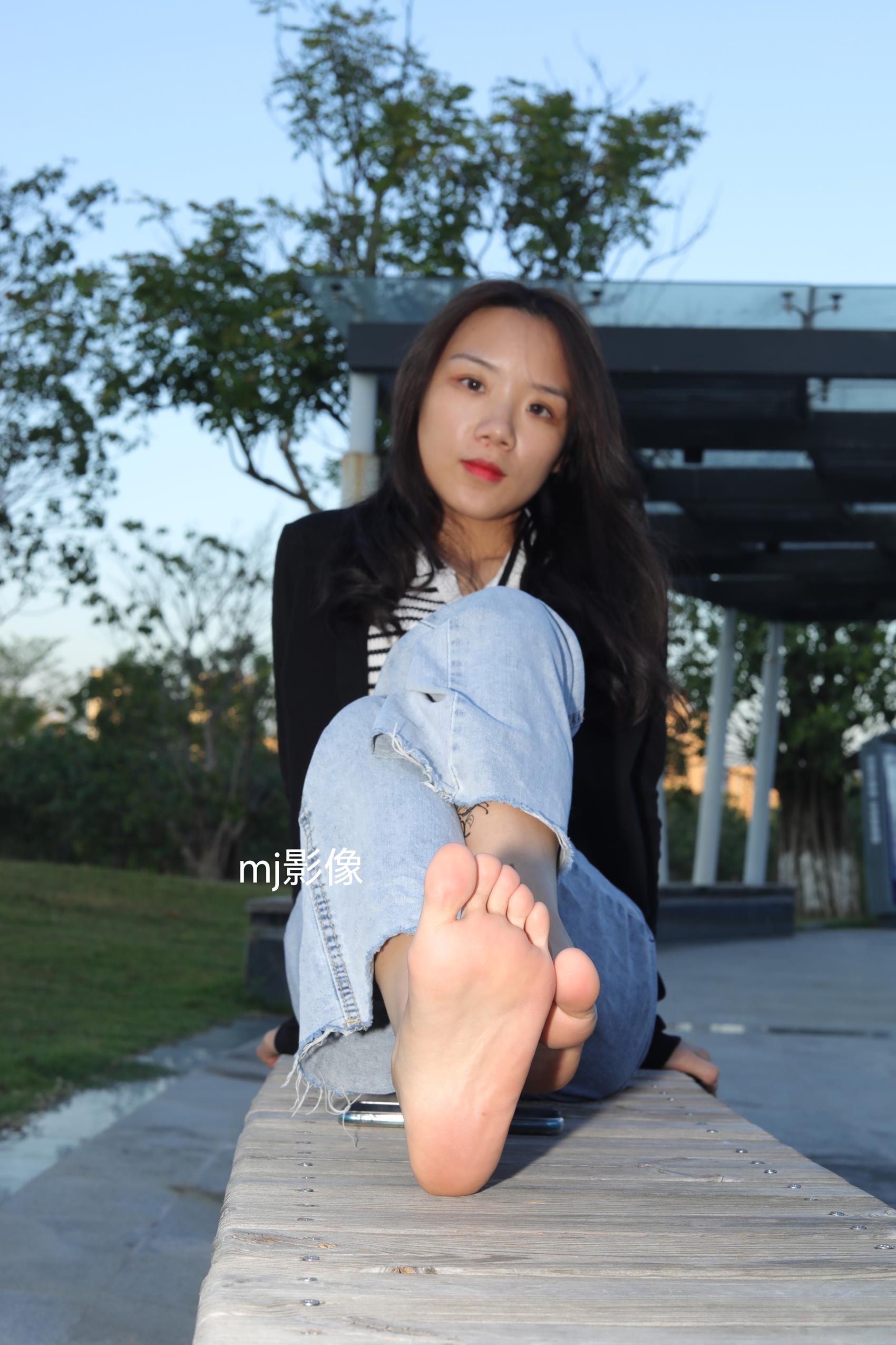 图片[86]-Pary摄影 NO.085 与小芸到公园游玩拍脚丫[98P] – 速更版-美库