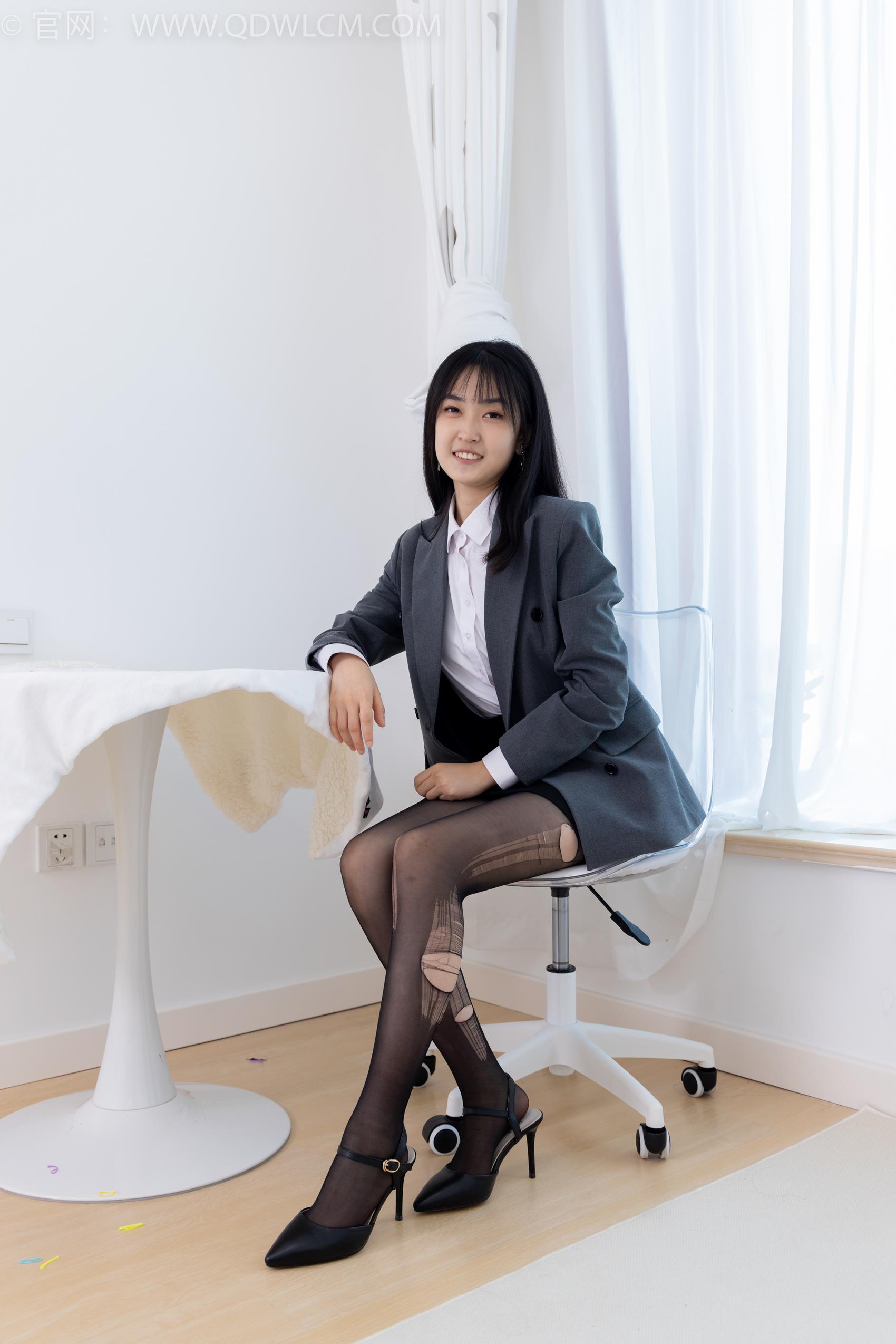 图片[32]-物恋传媒 NO.1750 嘉木-寂静的海[150P] – 速更版-美库