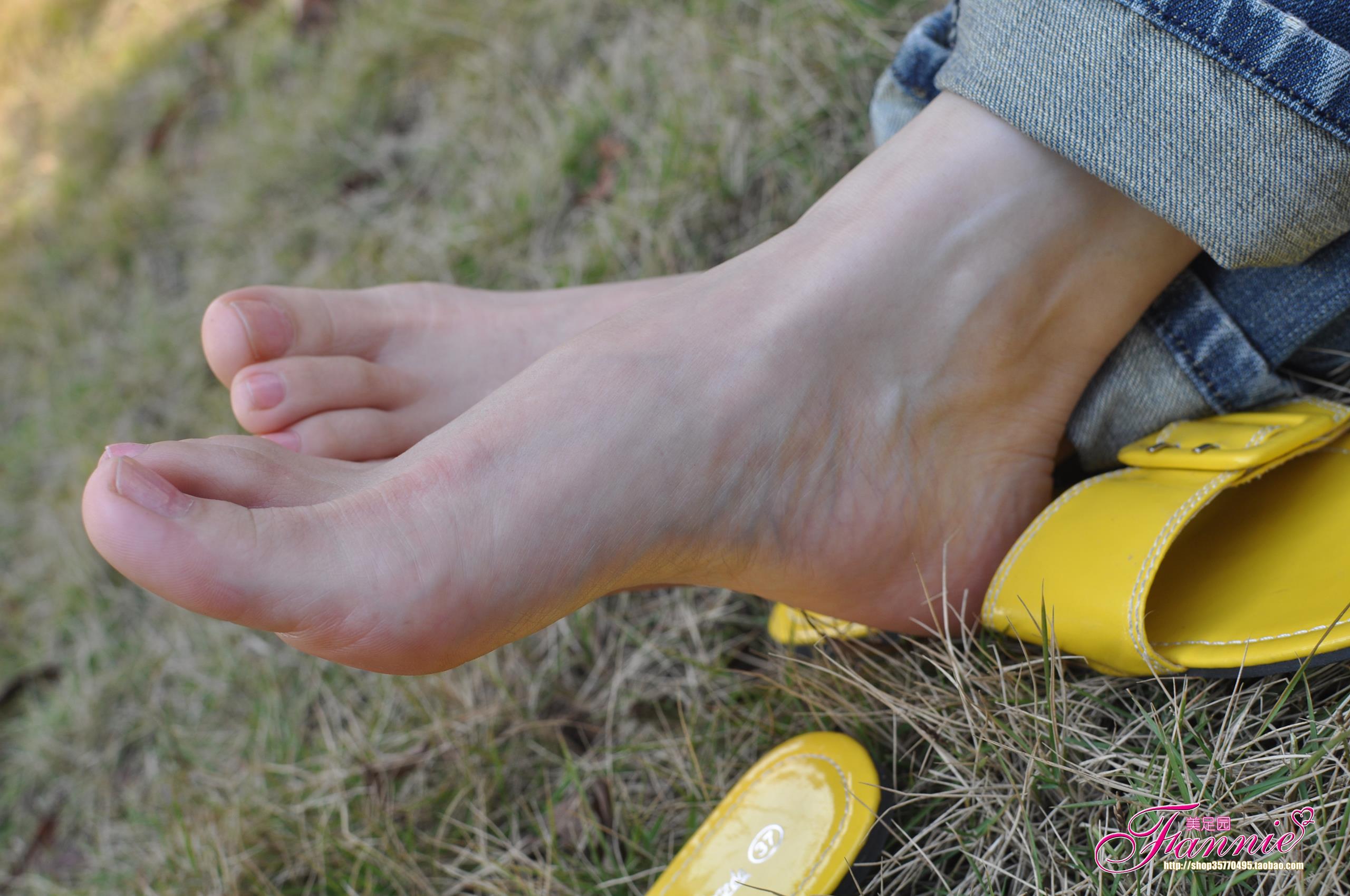 图片[13]-Fannie芬妮每足园 No.301 裸足特辑8 [31P] – 速更版-美库