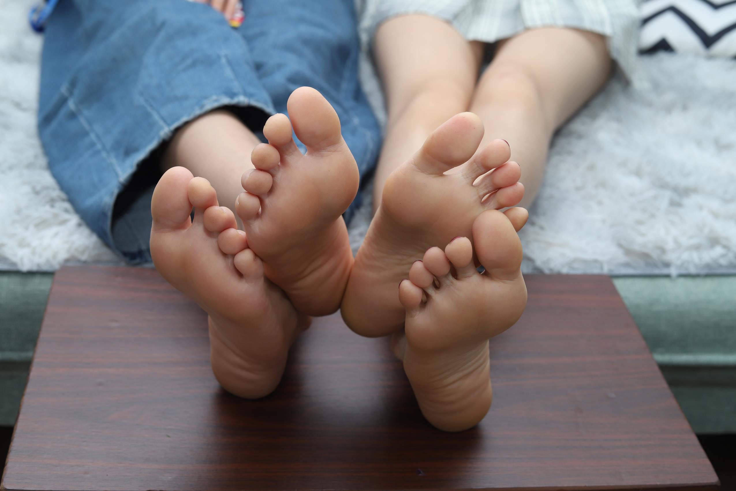 图片[36]-Pary摄影 NO.087 小敏与小玲伸出美脚给大家欣赏[143P] – 速更版-美库