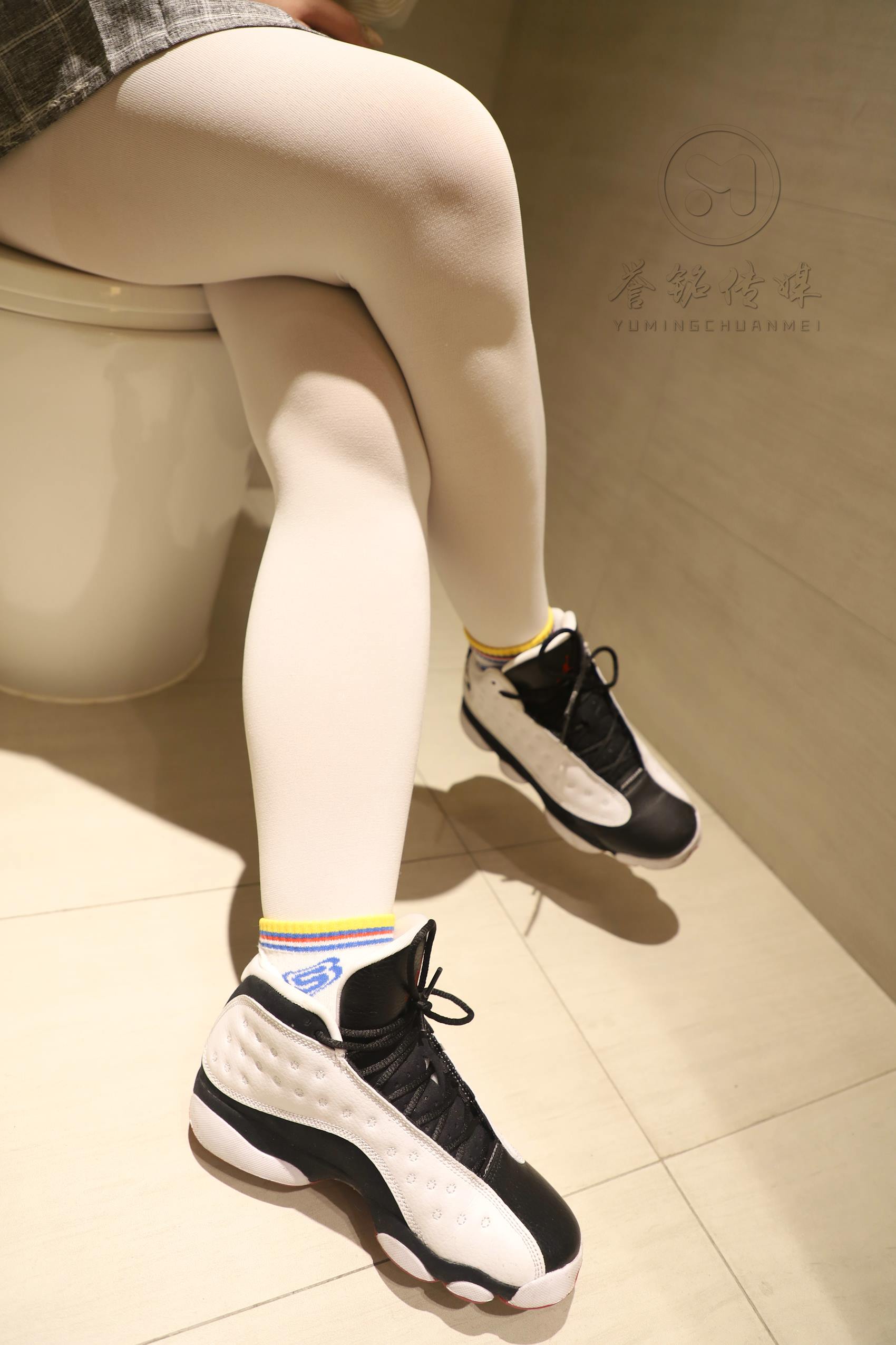 图片[25]-[誉铭传媒]袜足摄影 2019年《2019.6.23定制作品》[150P] – 速更版-美库