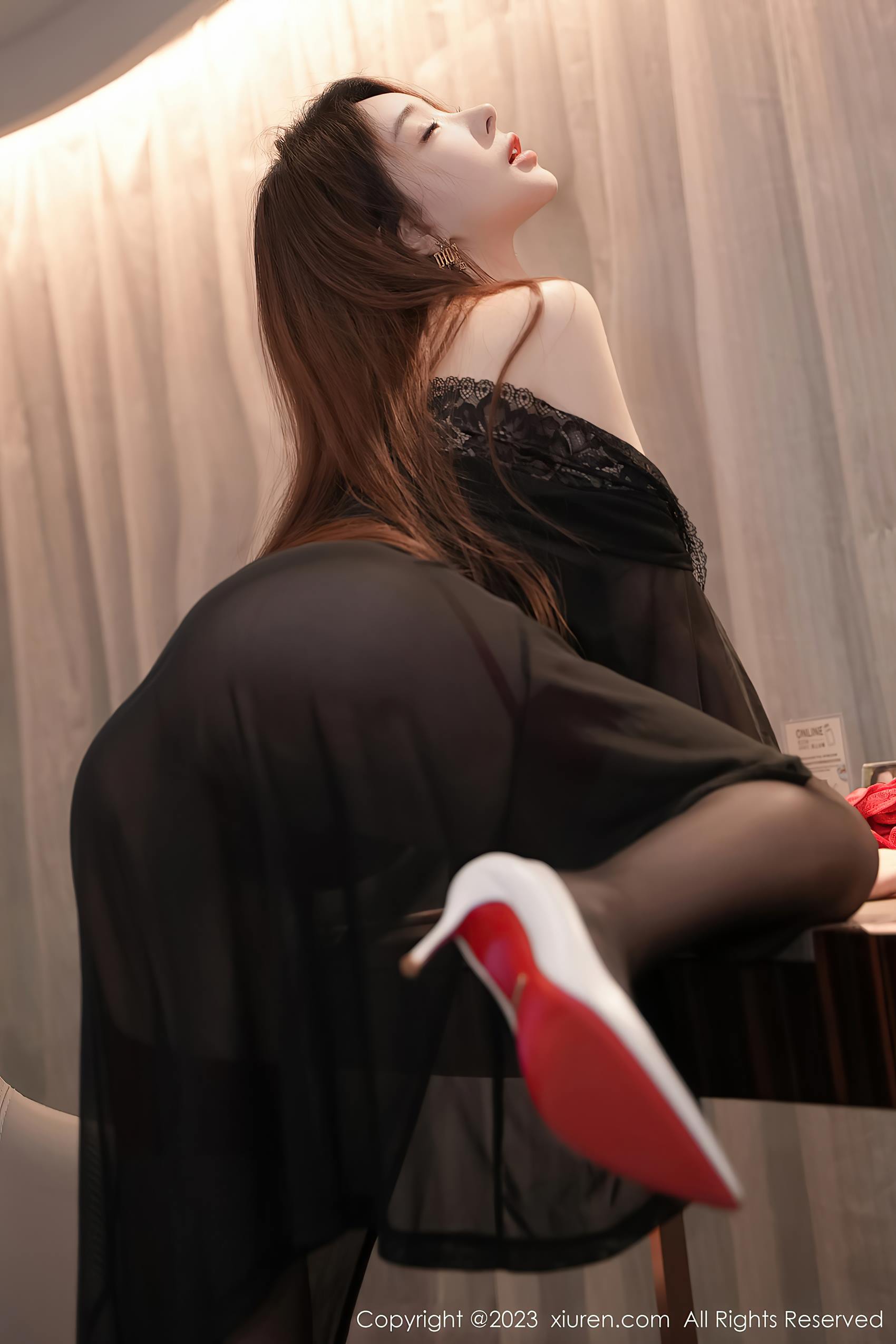 图片[17]-[Xiuren秀人网]2023.11.08 NO.7628 雨儿baby 红色睡衣 [16+1P] – 速更版-美库