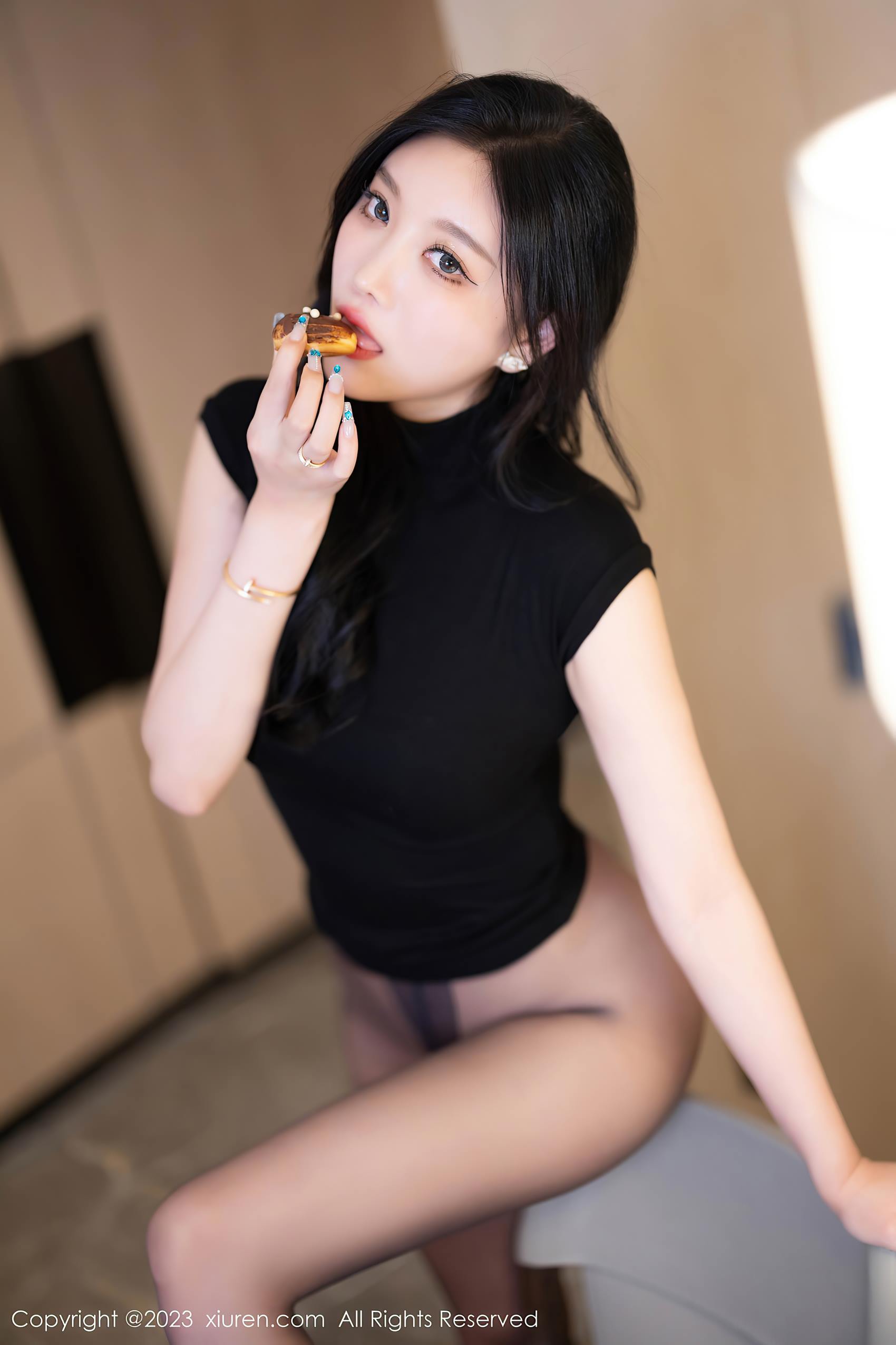 图片[45]-[Xiuren秀人网]2023.11.07 NO.7627 杨晨晨Yome 高档红底高跟 [43+1P] – 速更版-美库