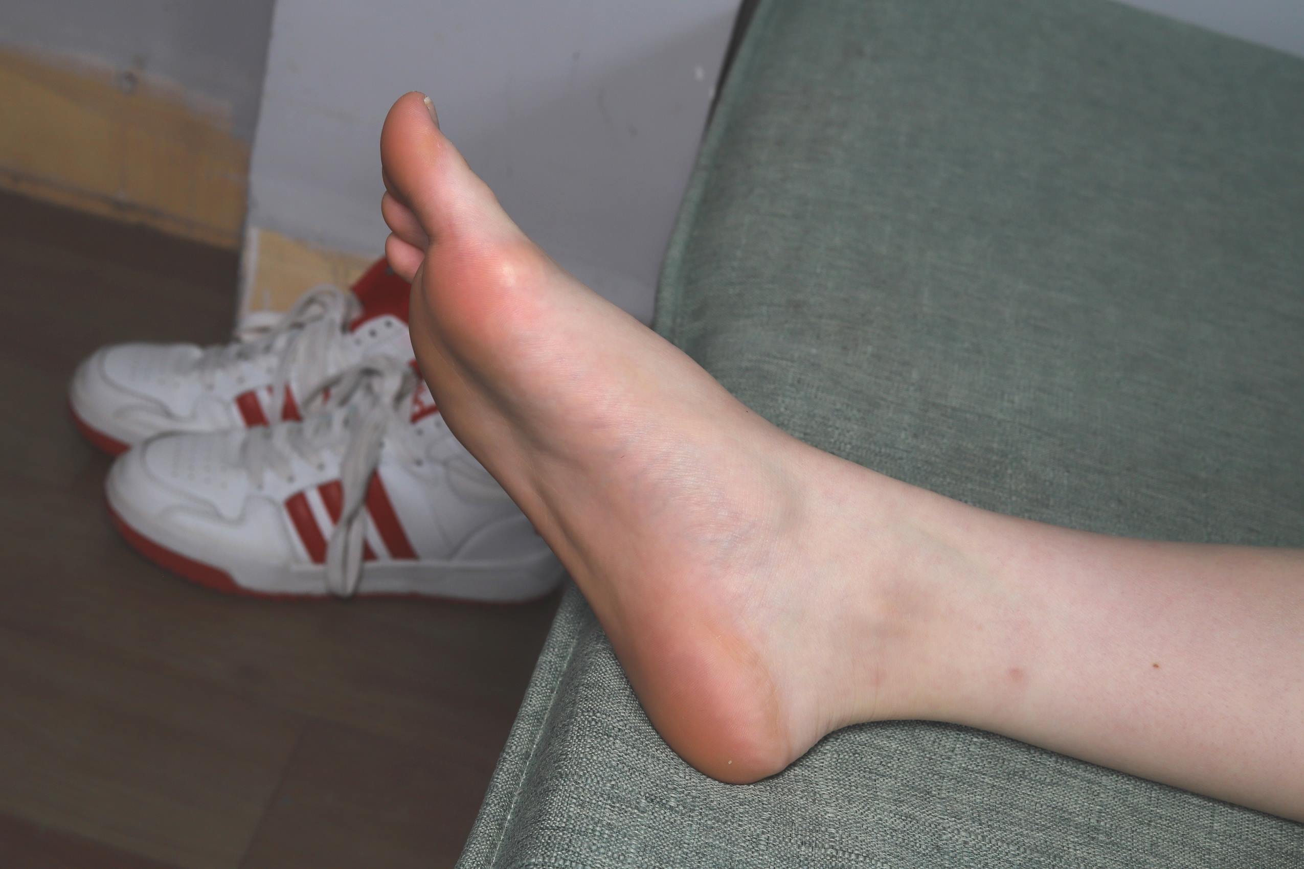 图片[11]-Pary摄影 NO.089 珊珊再次展示39码修长美脚[83P] – 速更版-美库