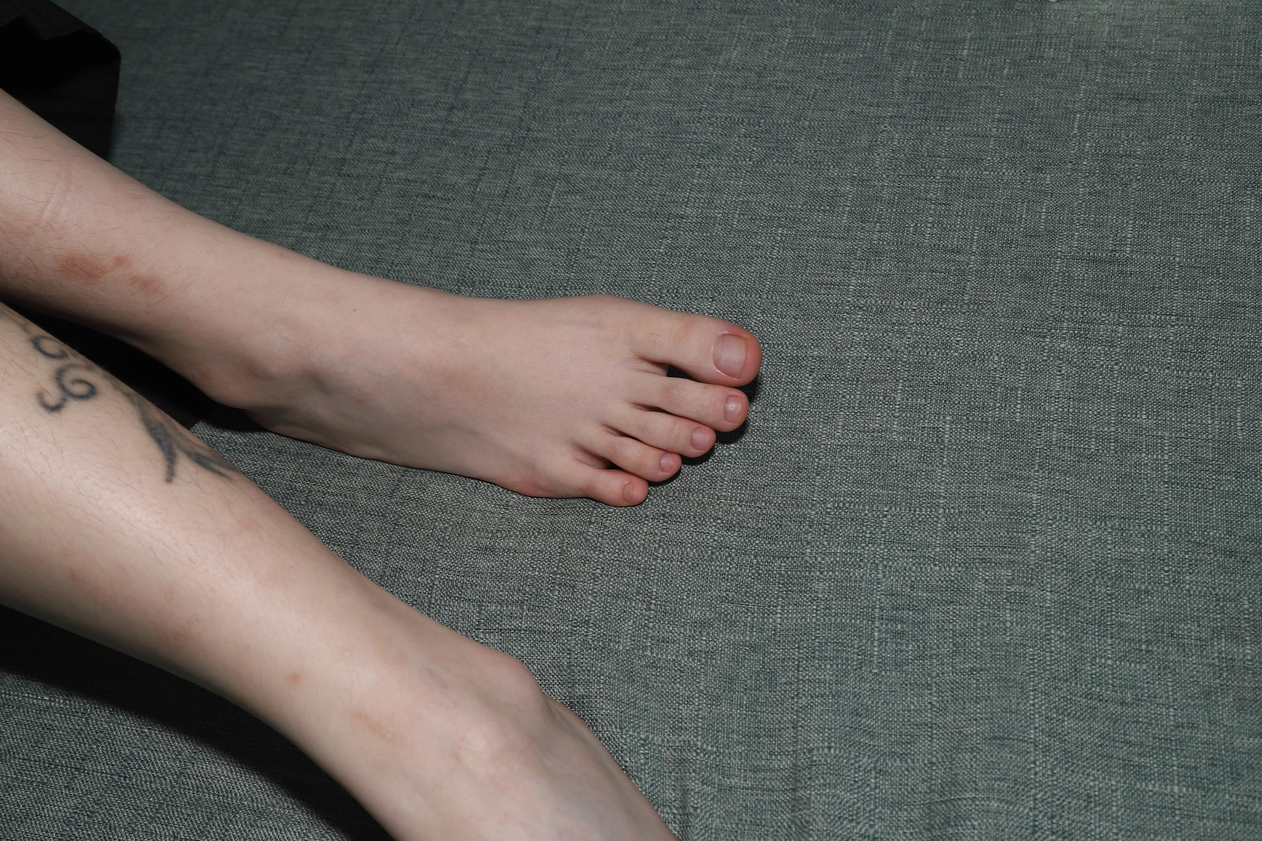 图片[39]-Pary摄影 NO.090 大美女琪琪继续展示38码大白脚[200P] – 速更版-美库