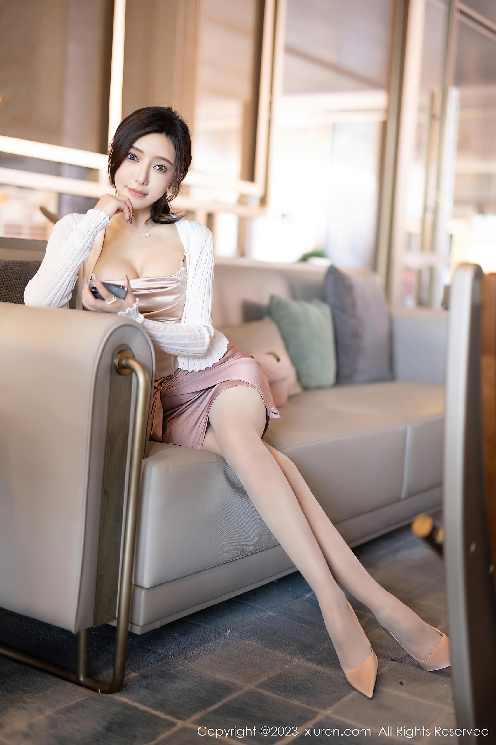 图片[15]-[Xiuren秀人网]2023.11.09 NO.7640 王馨瑶yanni 咖啡店偶遇 [55+1P] – 速更版-美库