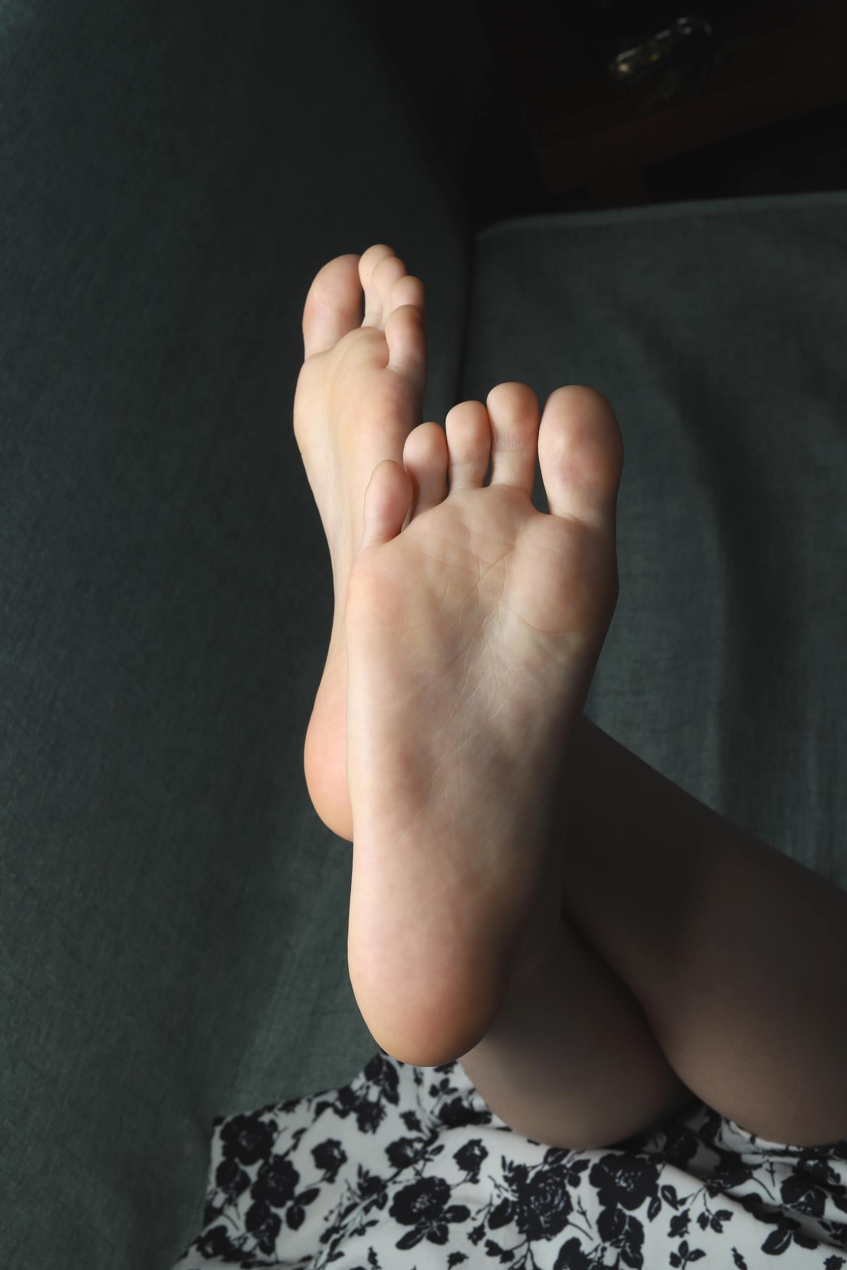 图片[83]-Pary摄影 NO.091 颖怡的35码小脚丫一手就能完全握住了[95P] – 速更版-美库