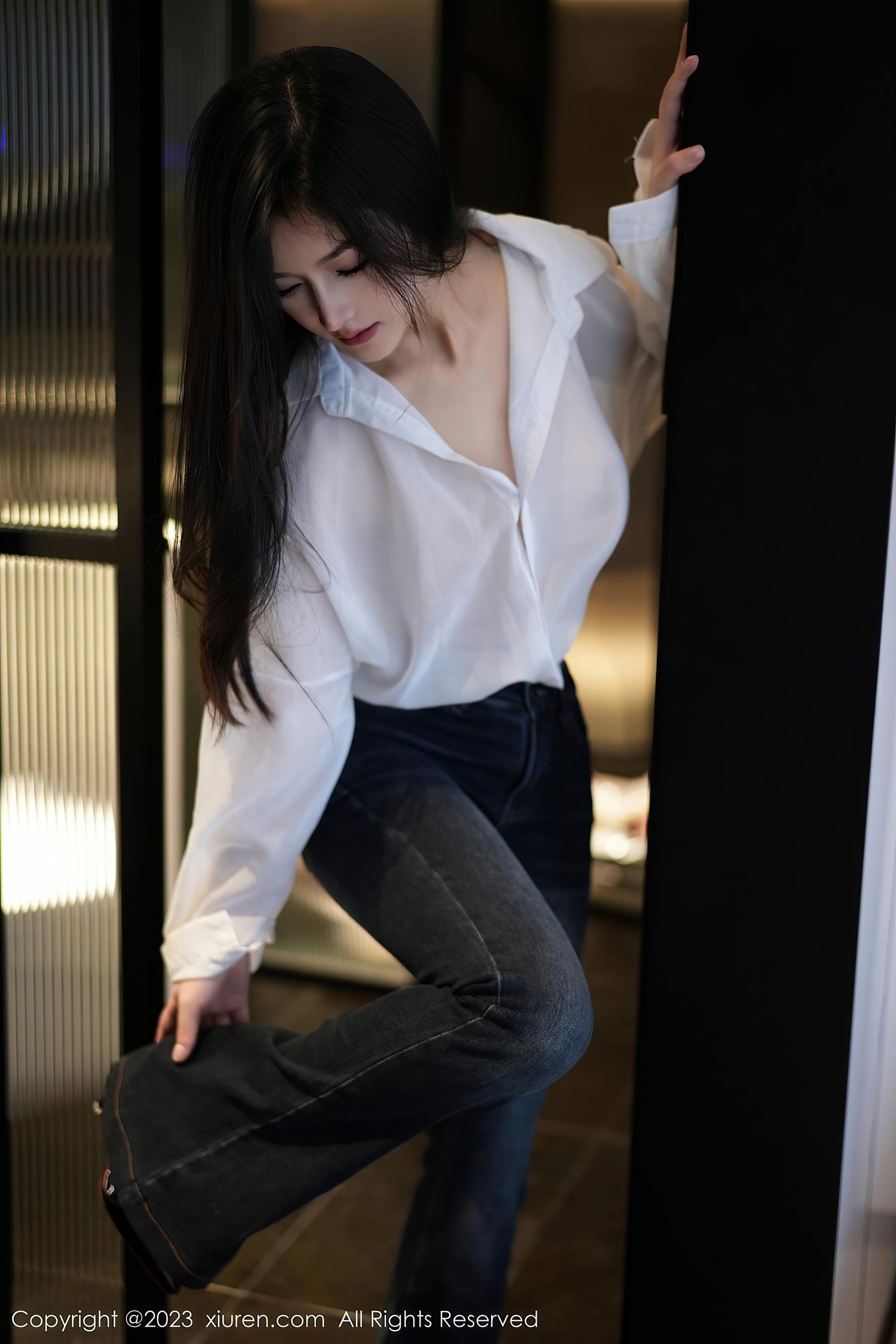 图片[11]-[Xiuren秀人网]2023.11.10 NO.7645 谭小灵 个性白色衬衫 [28+1P] – 速更版-美库