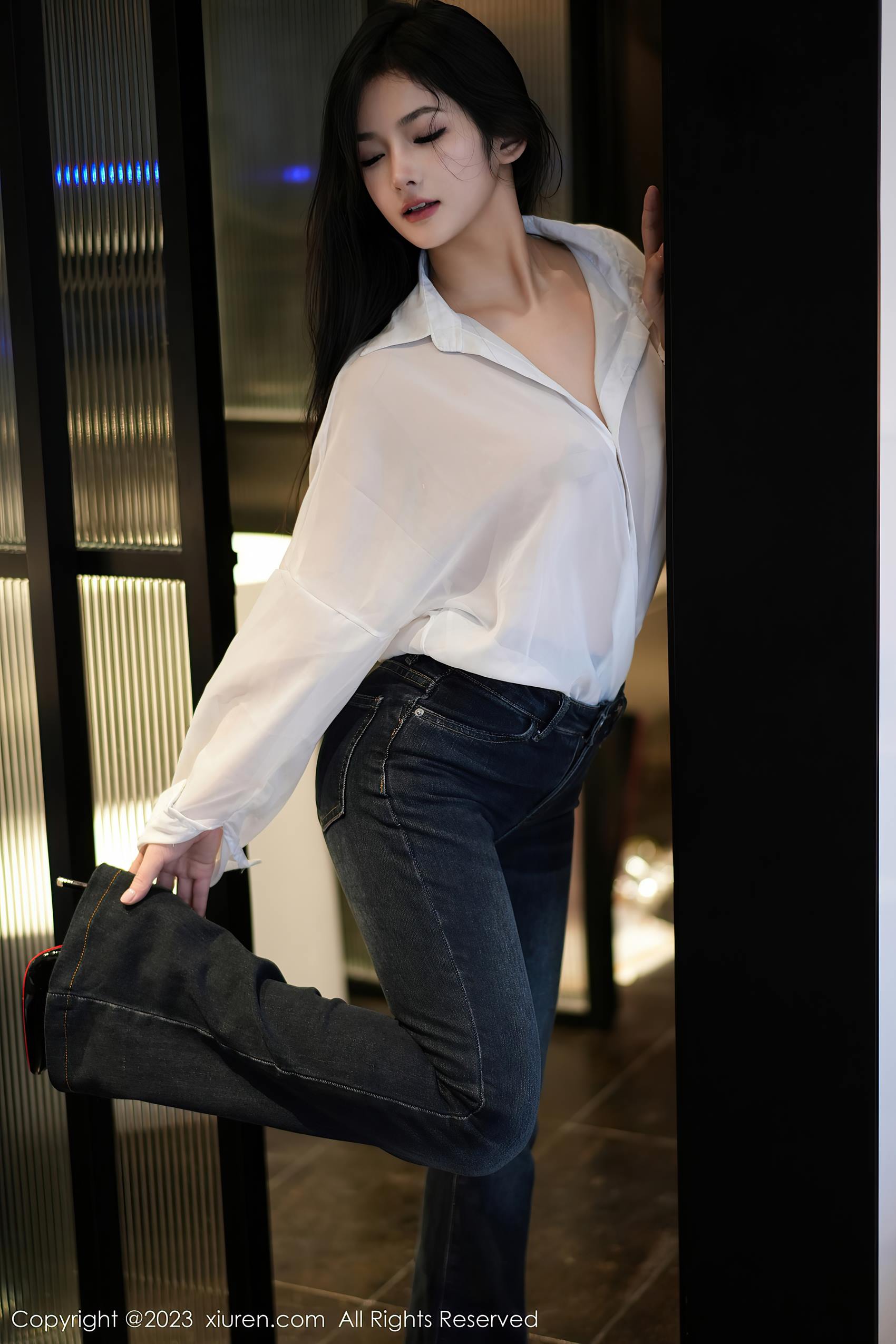 图片[12]-[Xiuren秀人网]2023.11.10 NO.7645 谭小灵 个性白色衬衫 [28+1P] – 速更版-美库