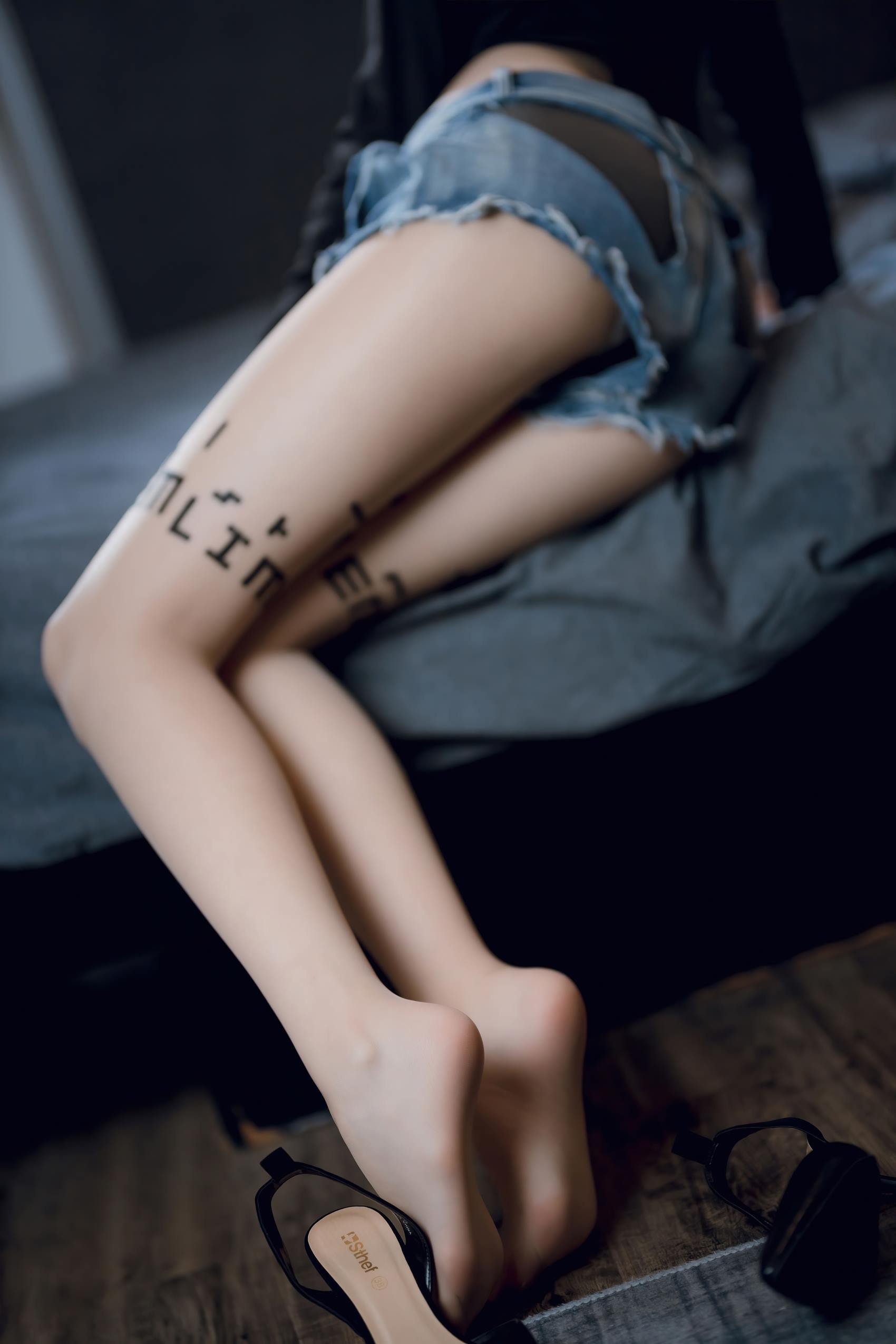 图片[27]-许岚(叁月life) – 纯欲牛仔短裤2[40P] – 速更版-美库