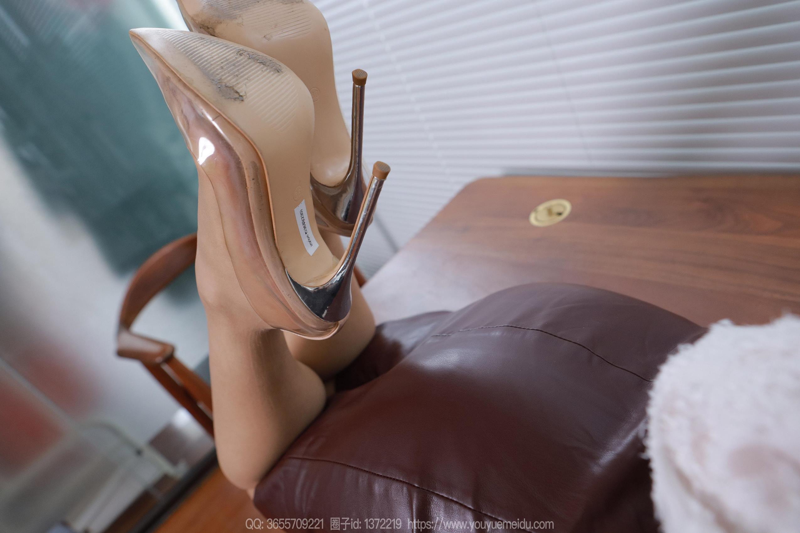 图片[43]-[IESS异思趣向] 2023.11.13 丝享家1584：兔兔《超紧皮裙（上）》[69P] – 速更版-美库