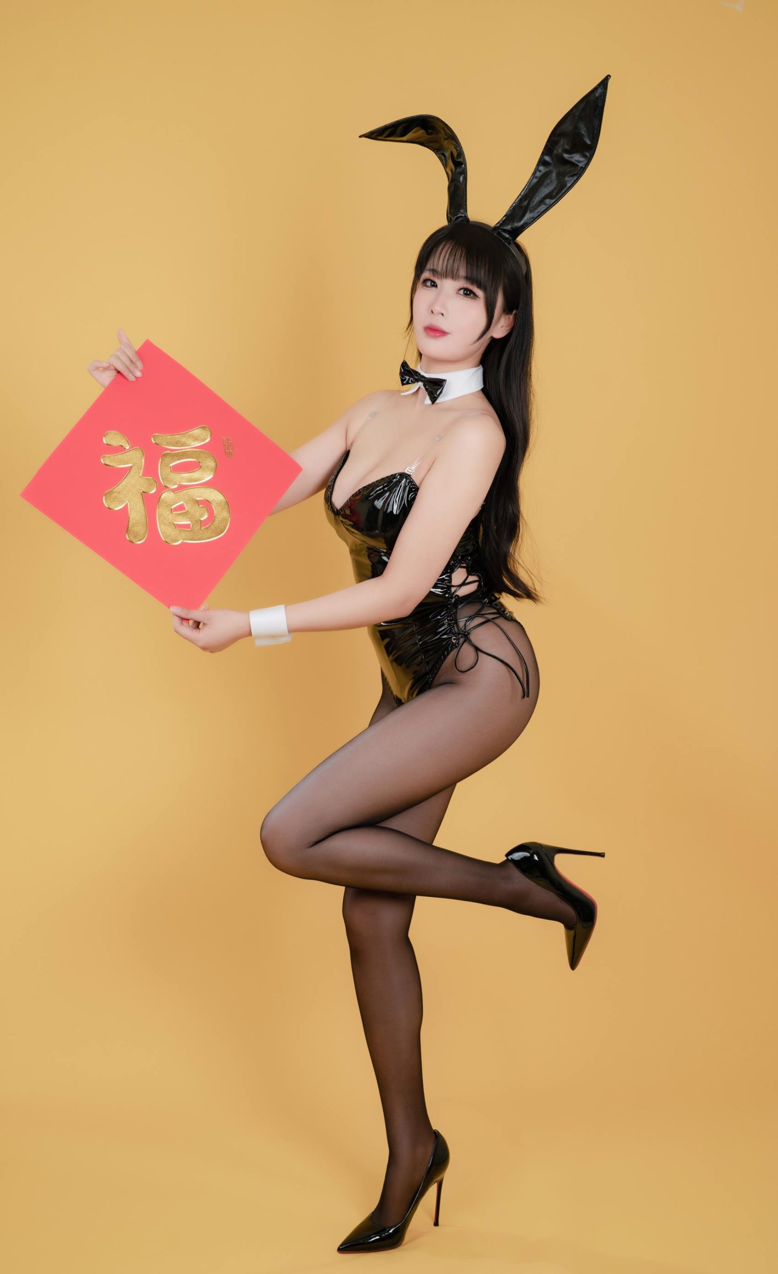 图片[21]-轩萧学姐  – 新春福兔 黑兔女郎[20P] – 速更版-美库