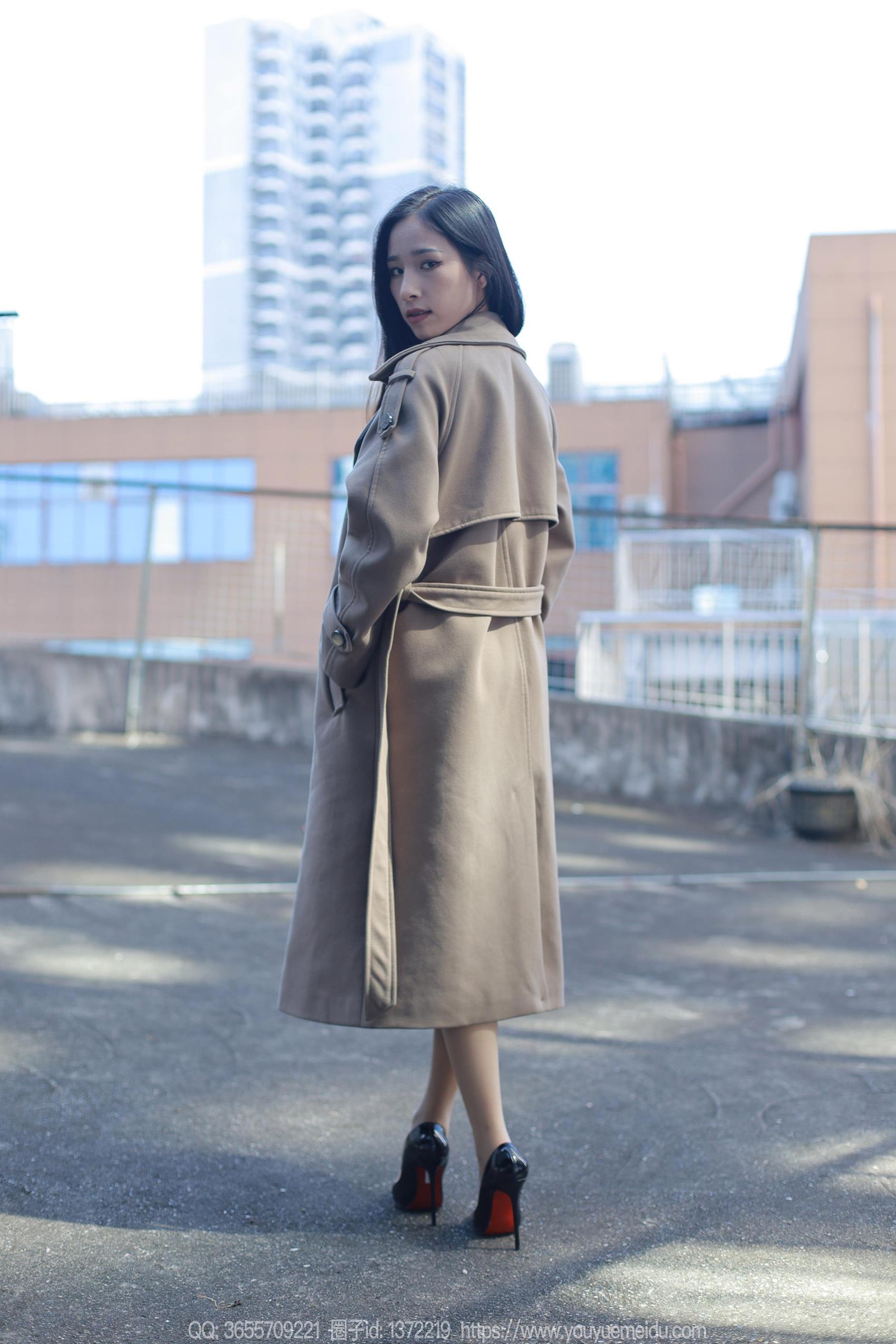 图片[77]-[IESS异思趣向] 2023.11.19 丝享家1589：美子《风衣的季节》[89P] – 速更版-美库