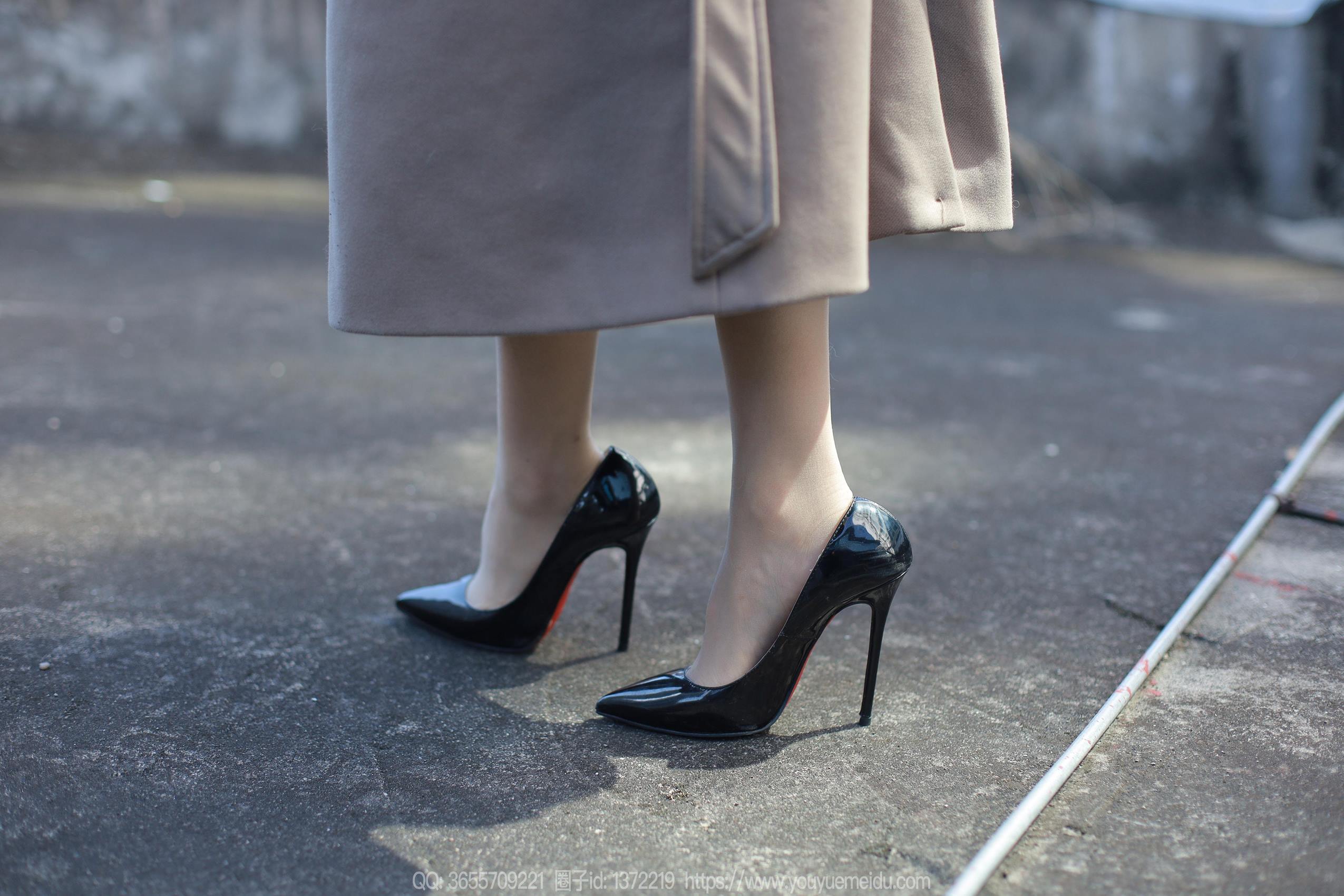 图片[79]-[IESS异思趣向] 2023.11.19 丝享家1589：美子《风衣的季节》[89P] – 速更版-美库