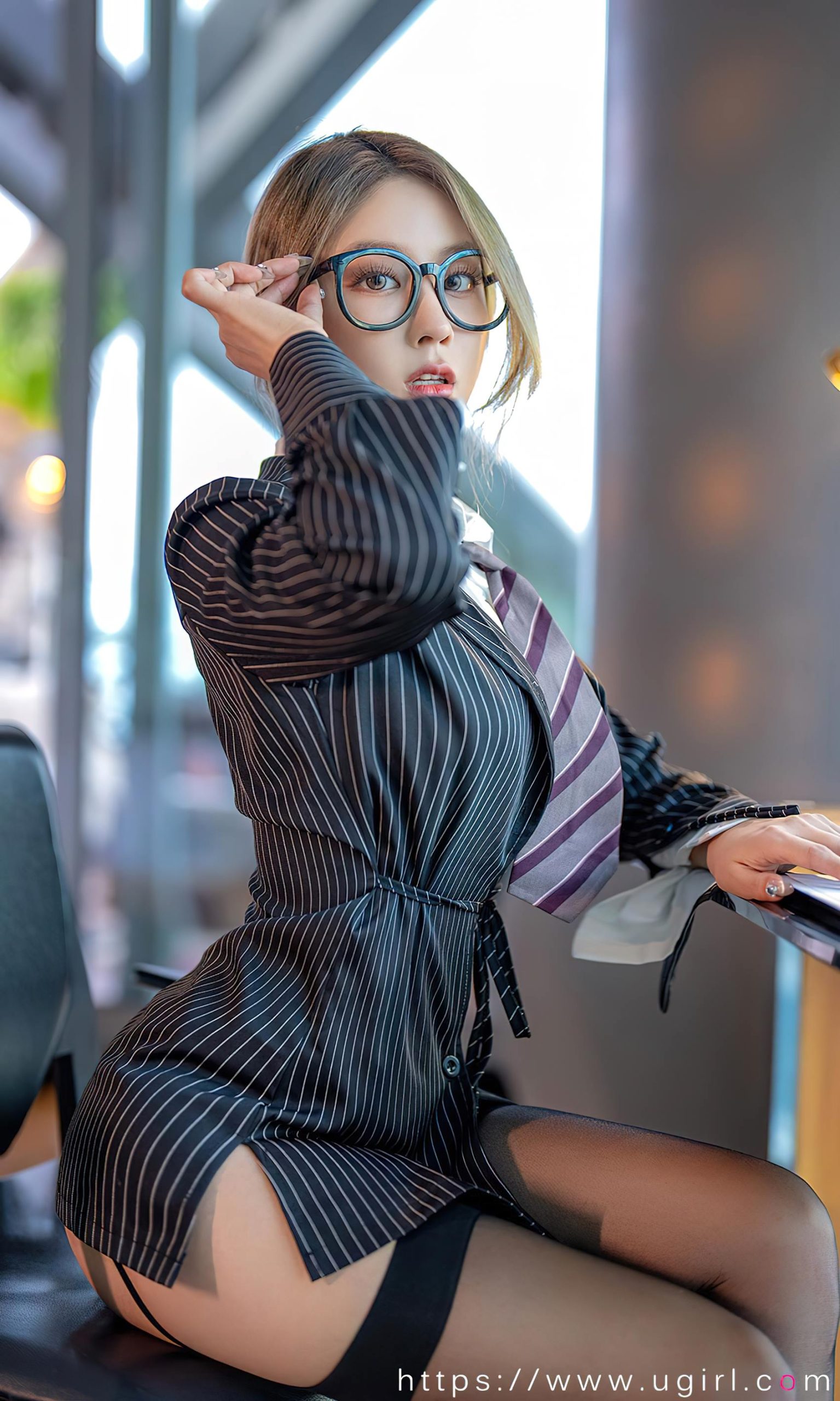 图片[25]-[爱尤物]2023 NO.2702 西装加黑丝 筱慧[35P] – 速更版-美库