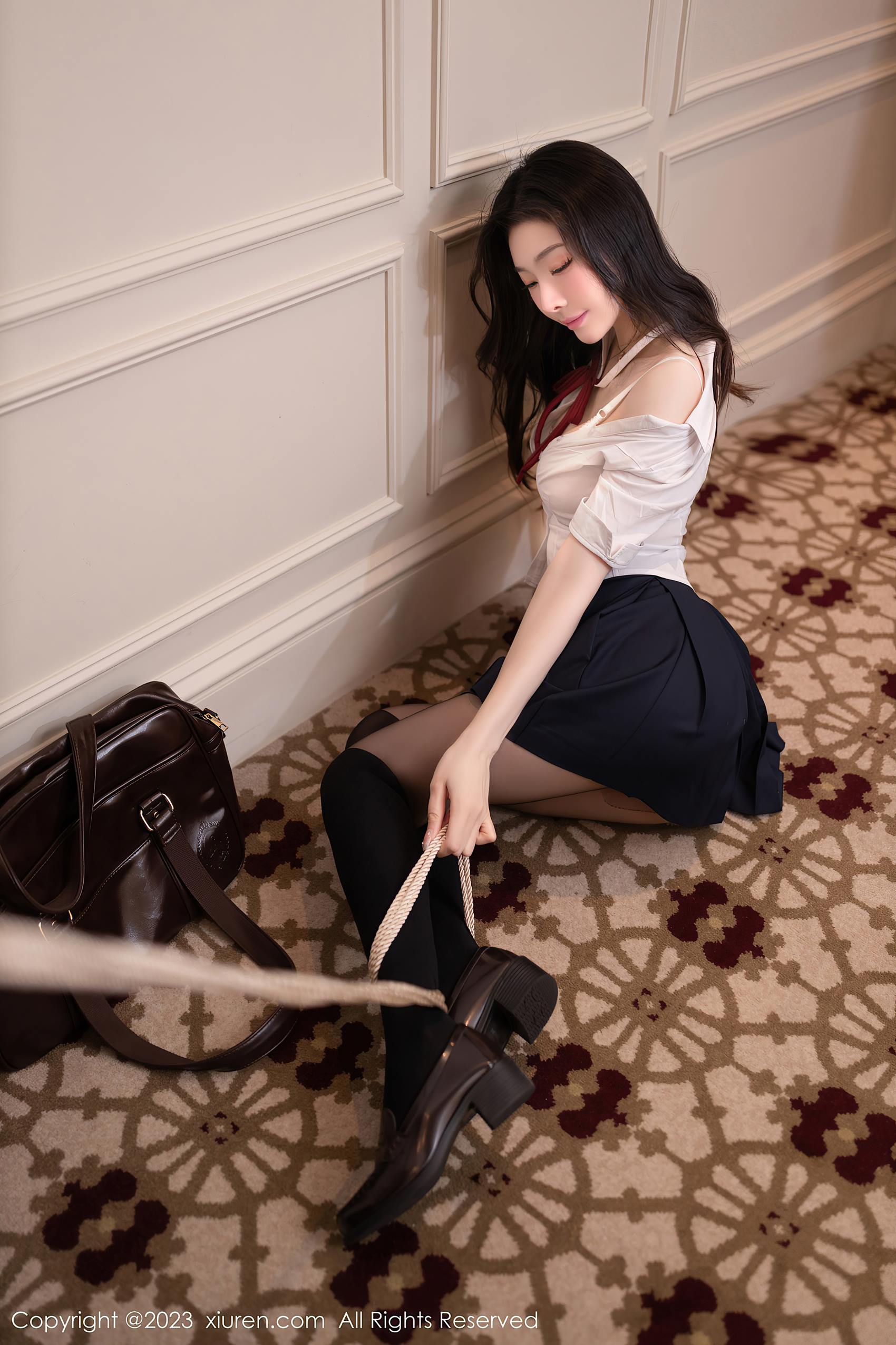 图片[12]-[Xiuren秀人网]2023.11.16 NO.7674 小逗逗 楼梯间的偶遇 [39+1P] – 速更版-美库