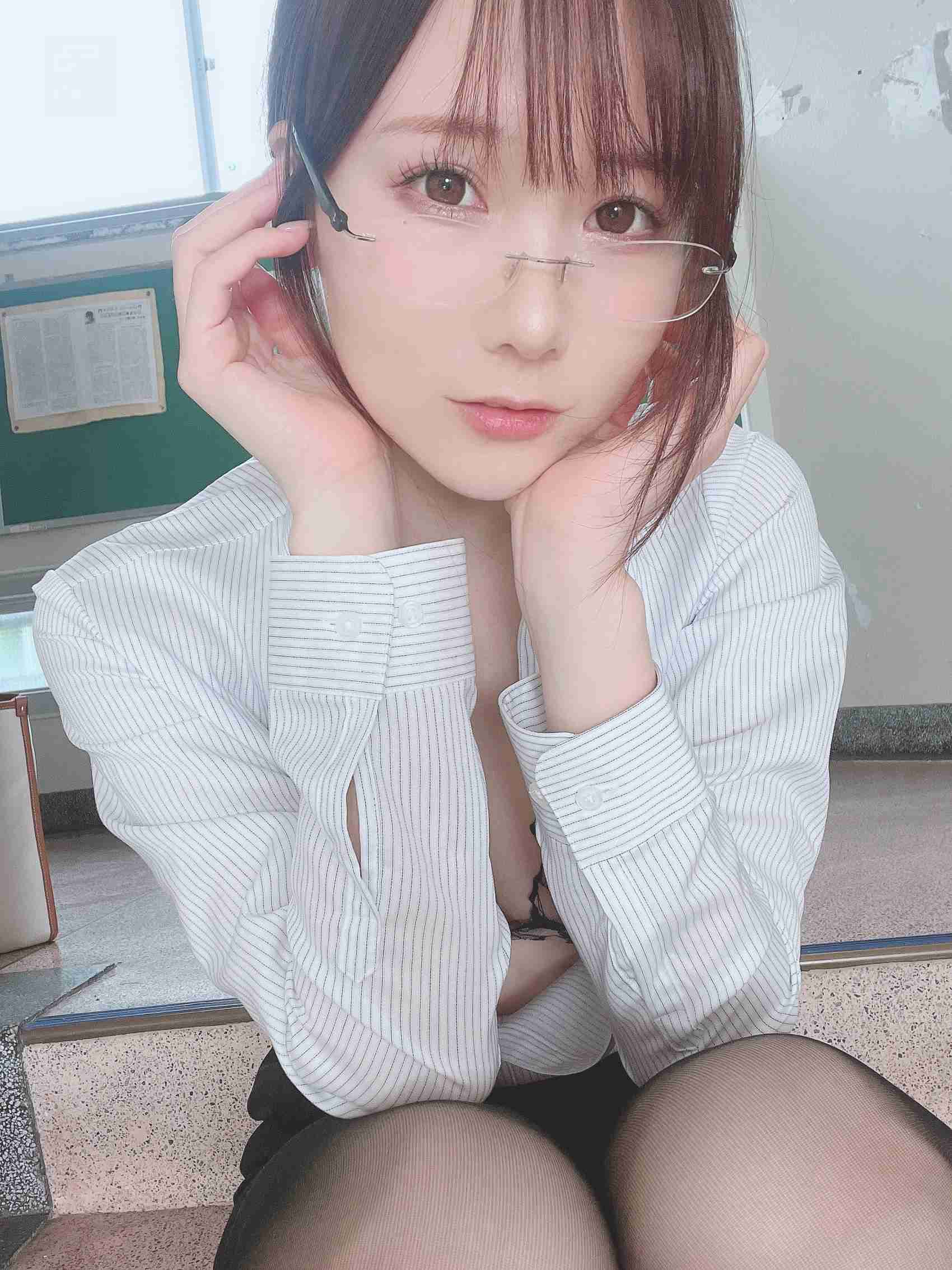 图片[29]-网紅Coser@けん研(けんけん) Fantia-2022年7月合辑[79P] – 速更版-美库