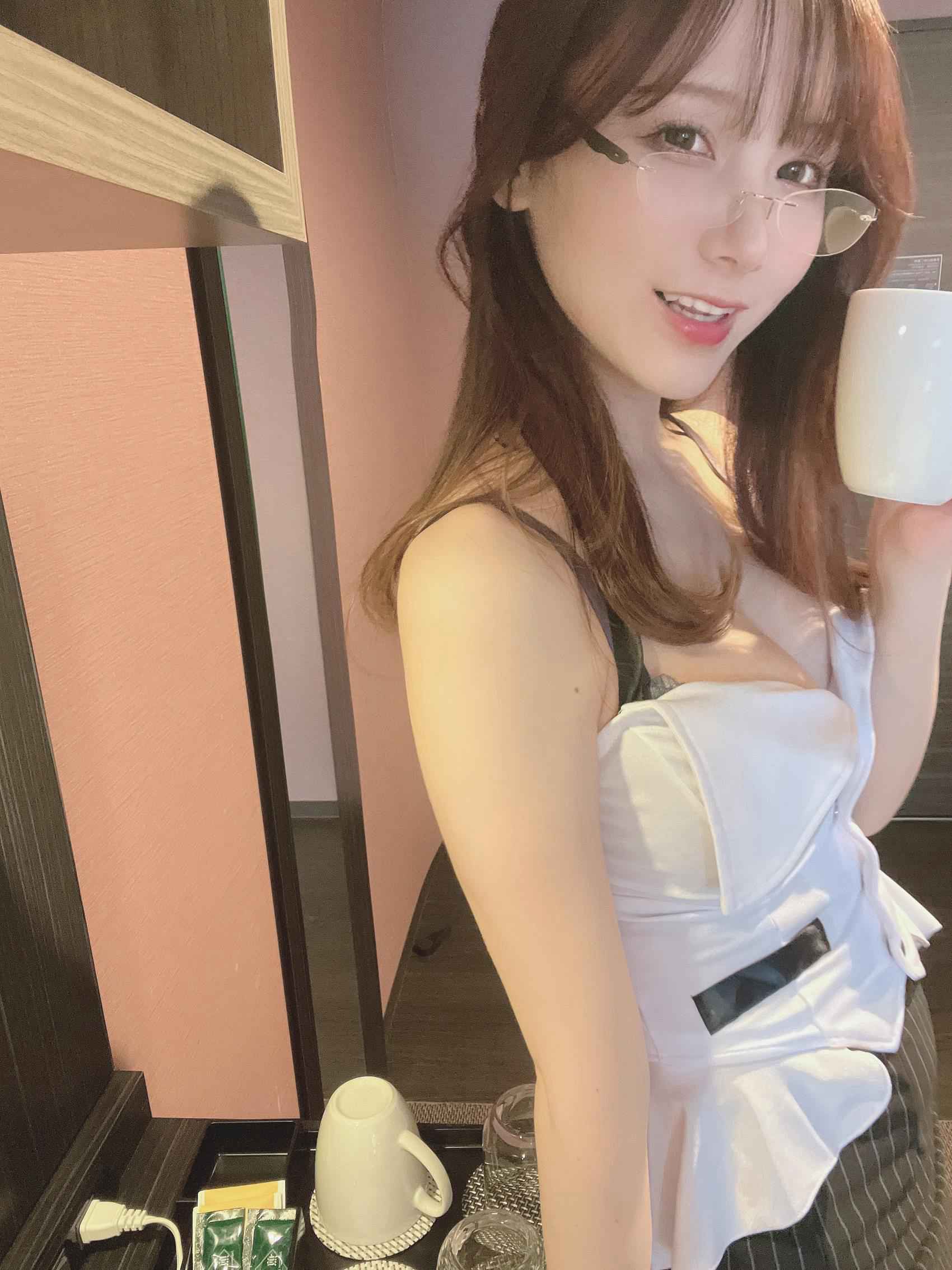 图片[75]-网紅Coser@.けん研(けんけん) Fantia-2022年4月合辑[97P] – 速更版-美库